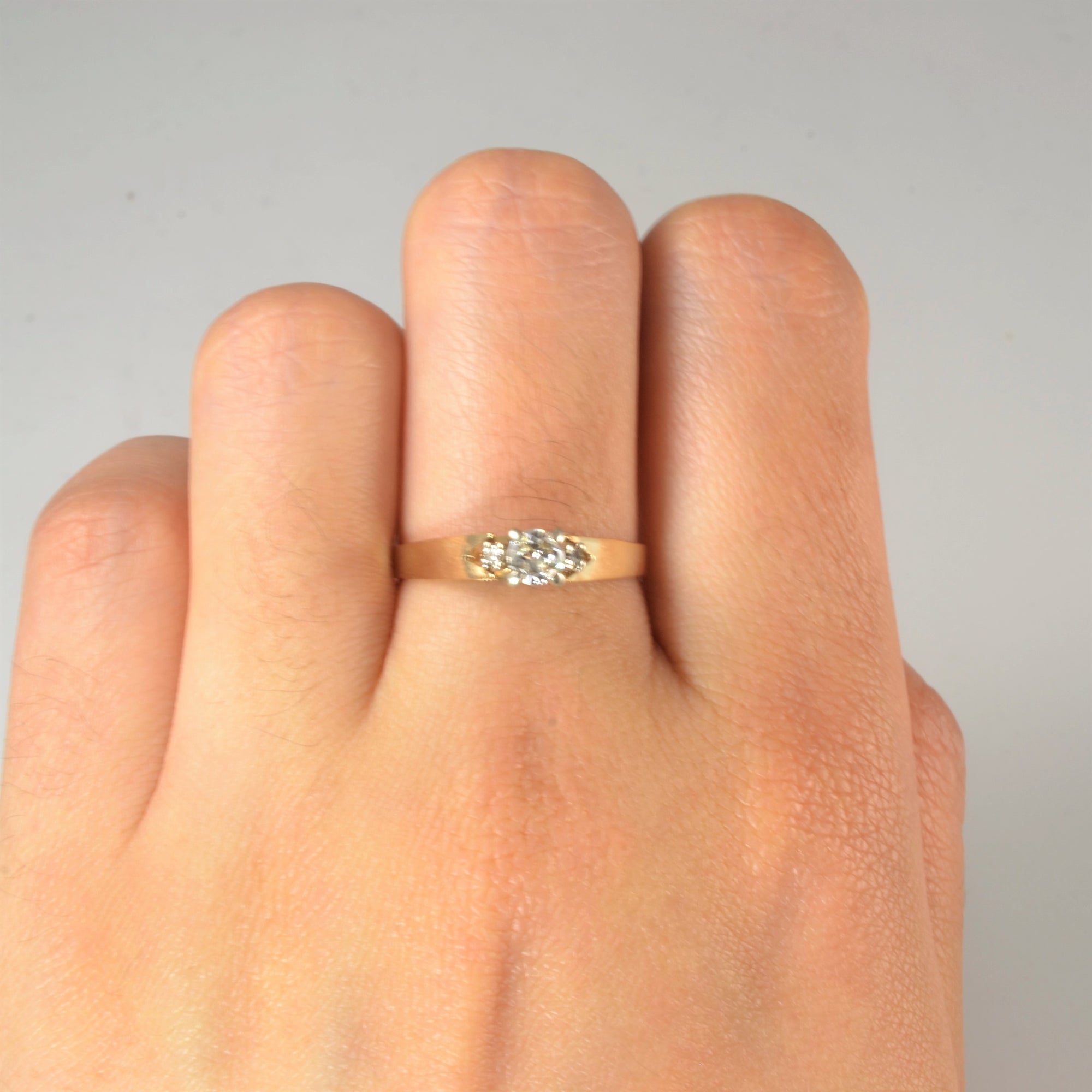 Petite Three Stone Diamond Ring | 0.24ctw | SZ 7.5 |