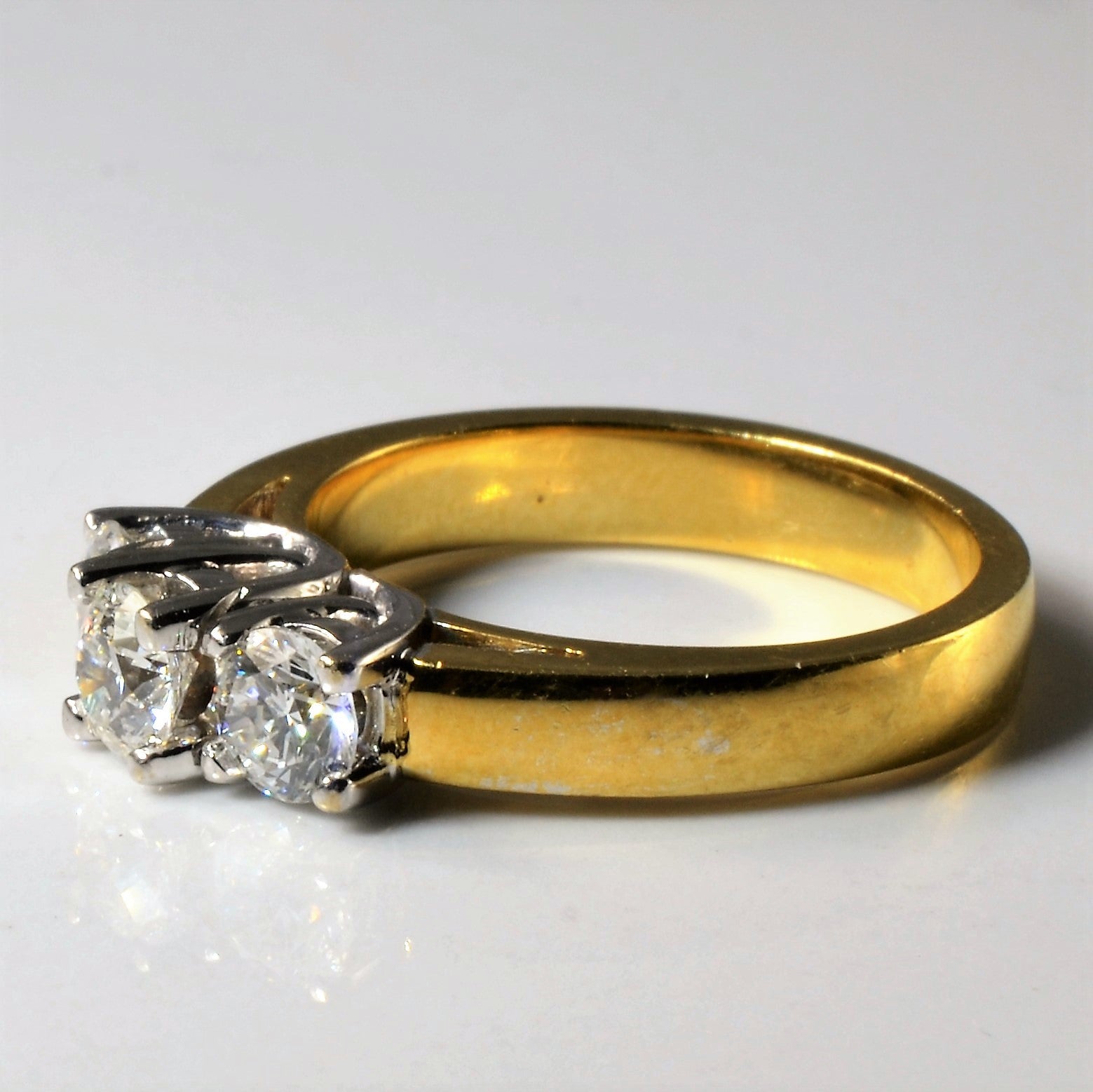 Three Stone Diamond Engagement Ring | 0.93ctw | SZ 6.75 |