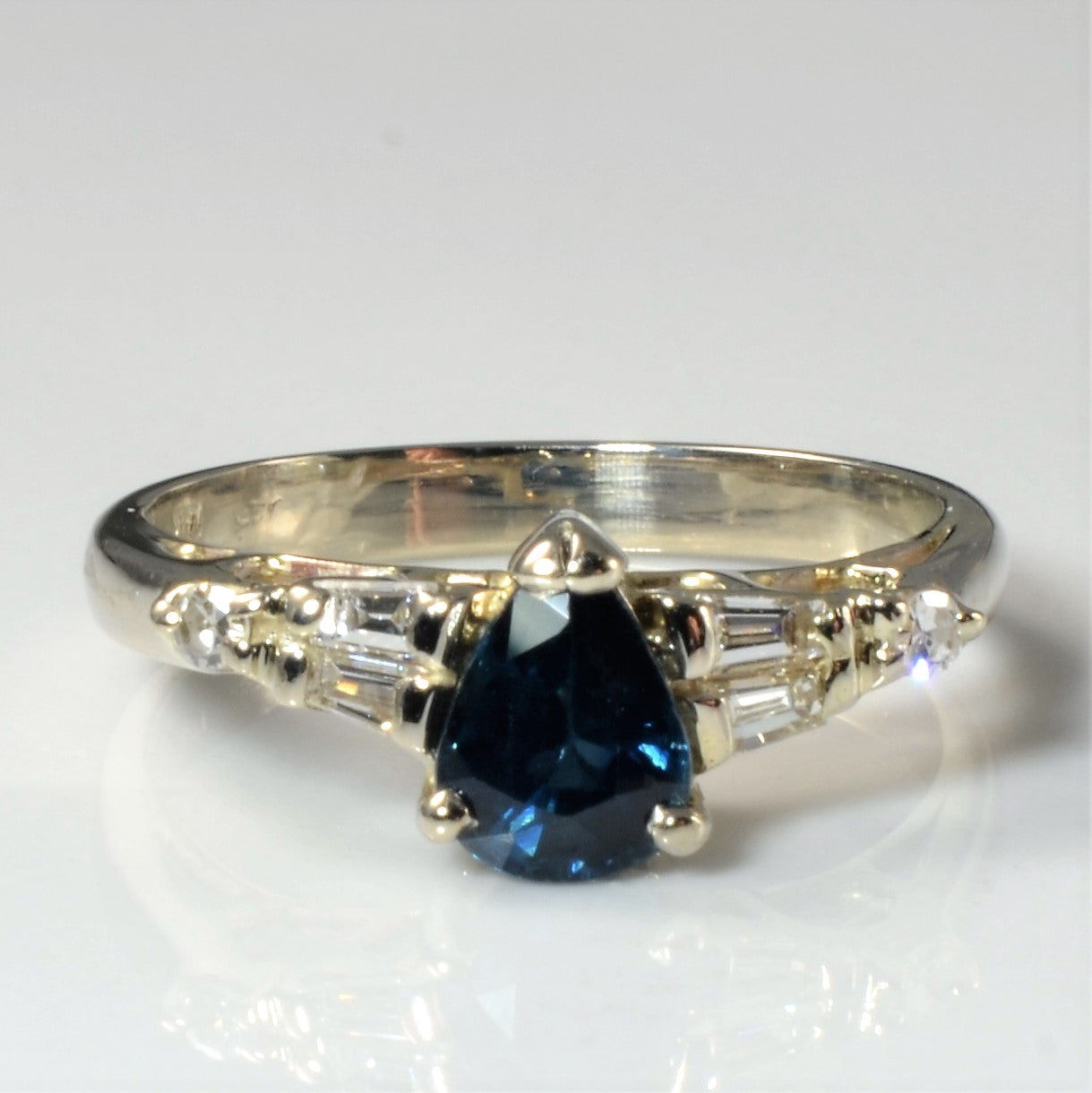 Retro Era Sapphire & Diamond Ring | 0.14ctw, 0.80ct | SZ 6.25 |
