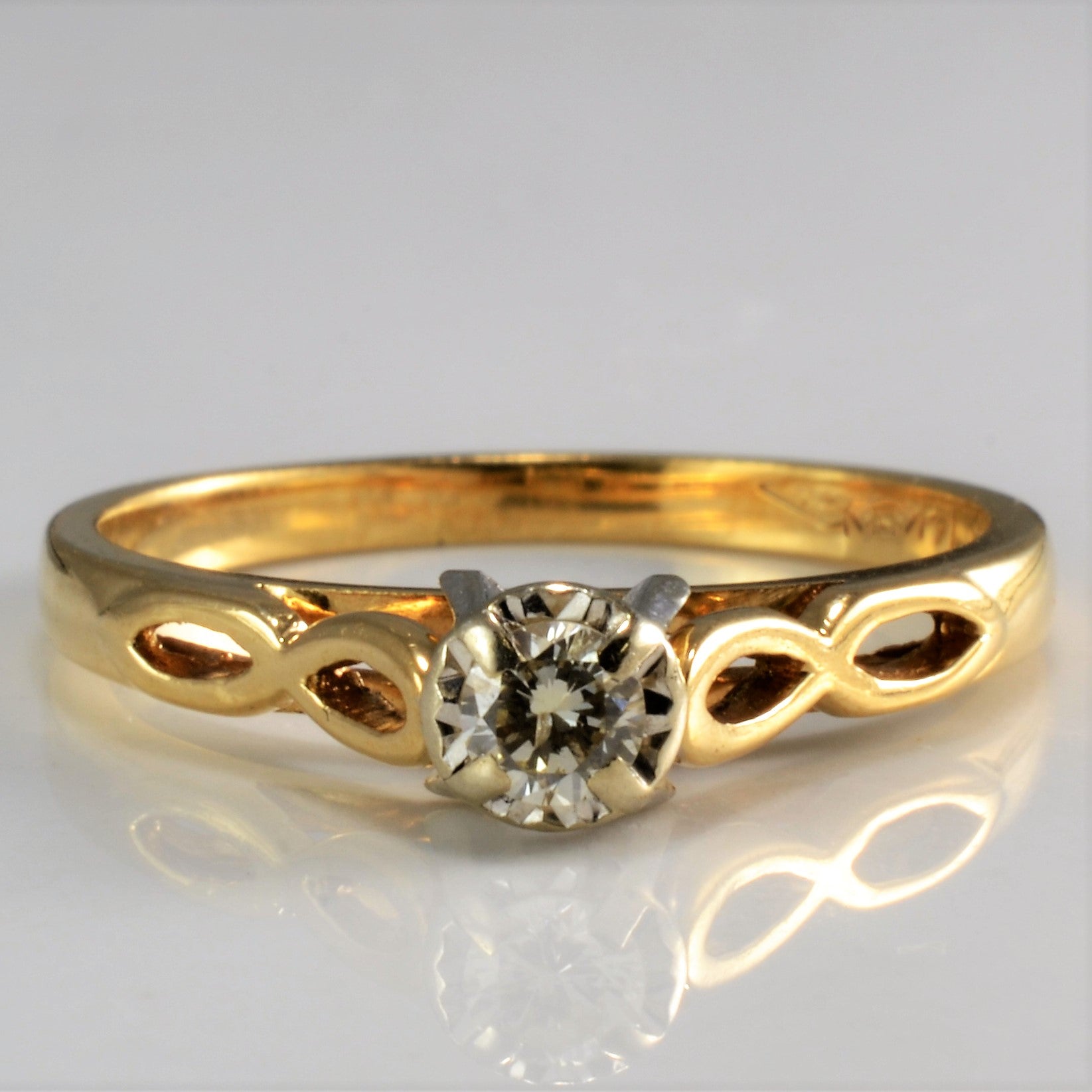 High Set Solitaire Diamond Ring | 0.10 ct, SZ 5.5 |