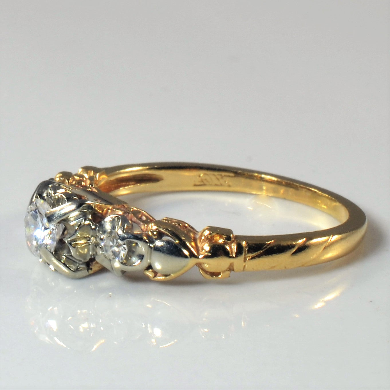 Three Stone Diamond Retro Ring | 0.22ctw | SZ 5 |