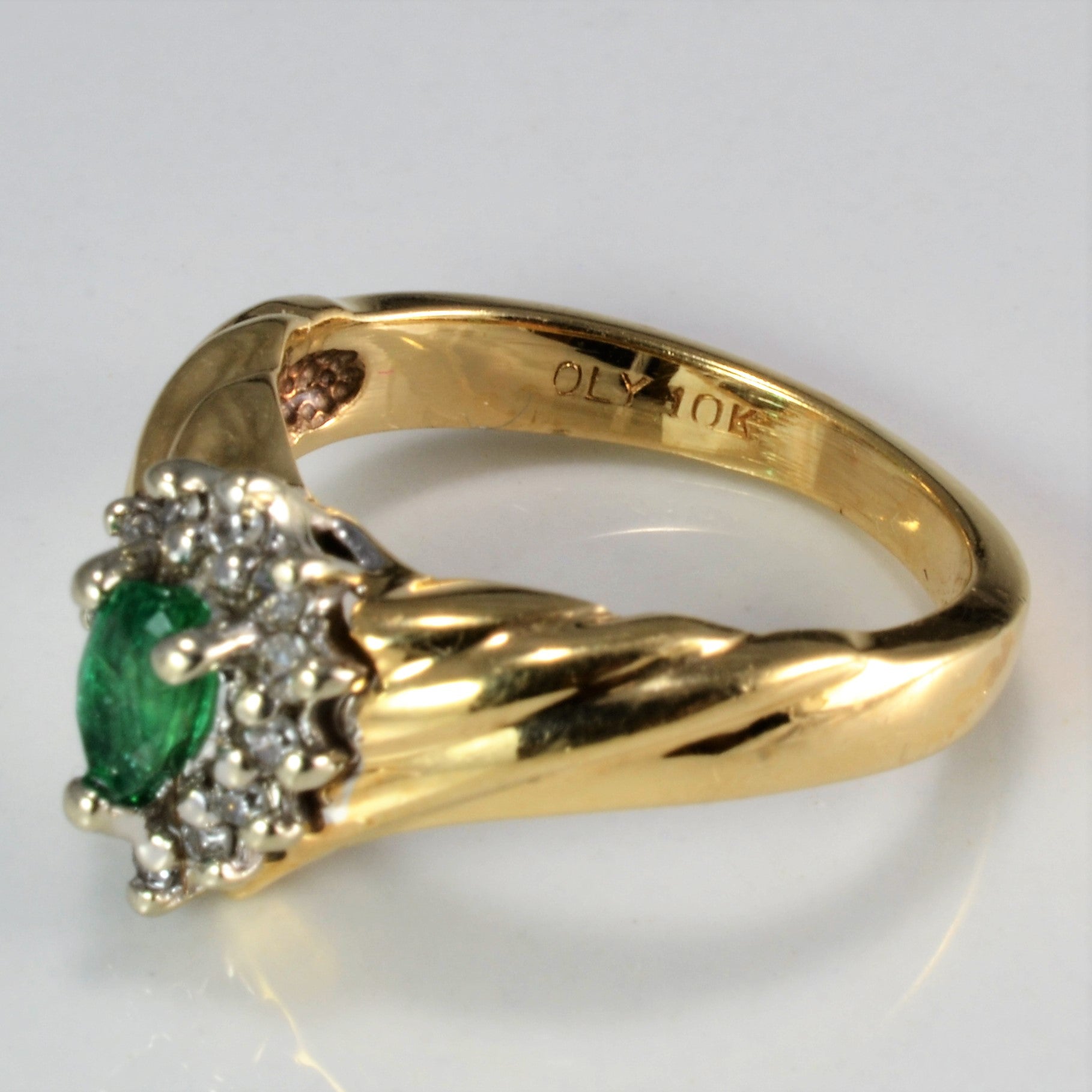 Chevron Cluster Diamond & Emerald Ring | 0.14 ctw, SZ 4.25 |