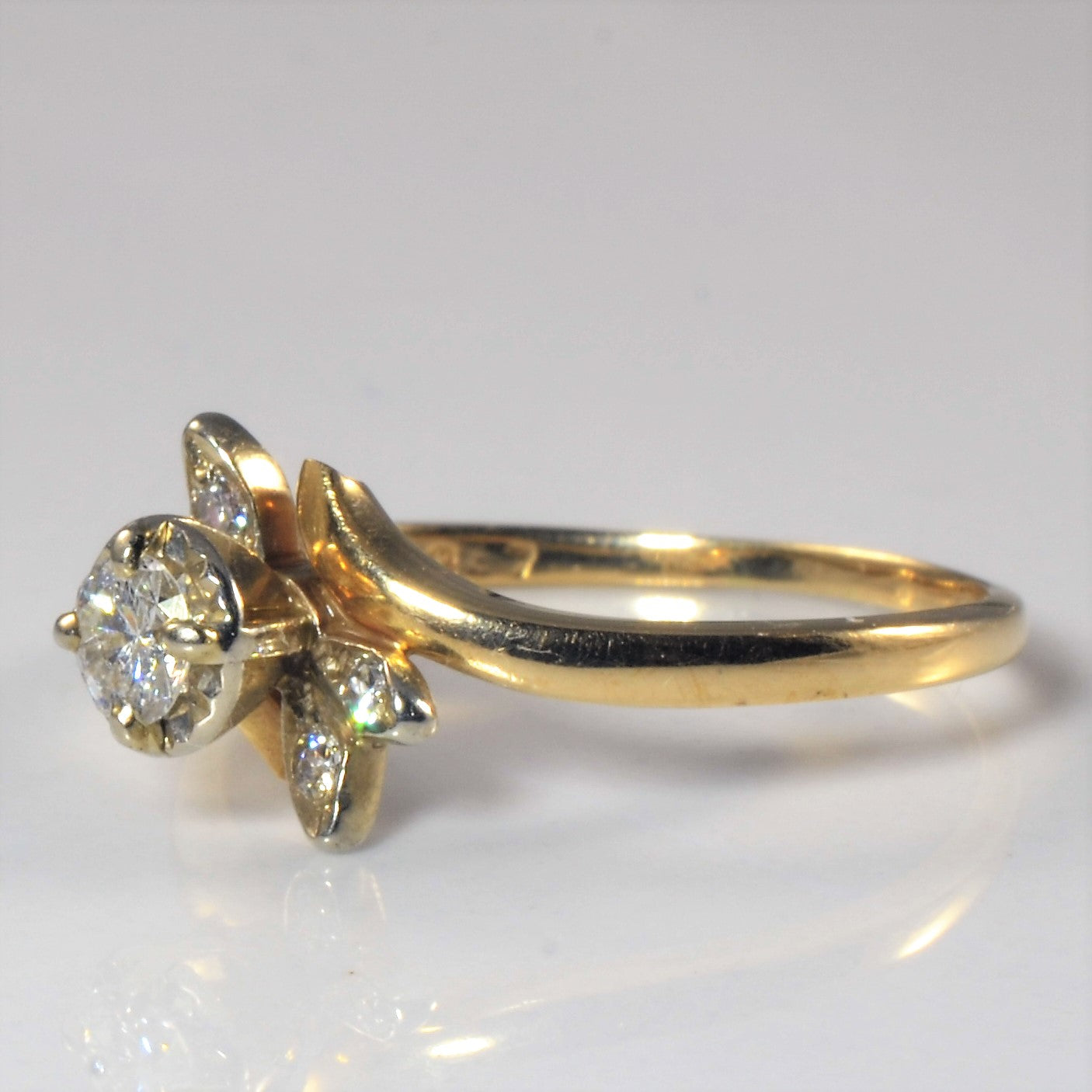 Delicate Floral Bypass Diamond Ring | 0.25ctw | SZ 7.5 |