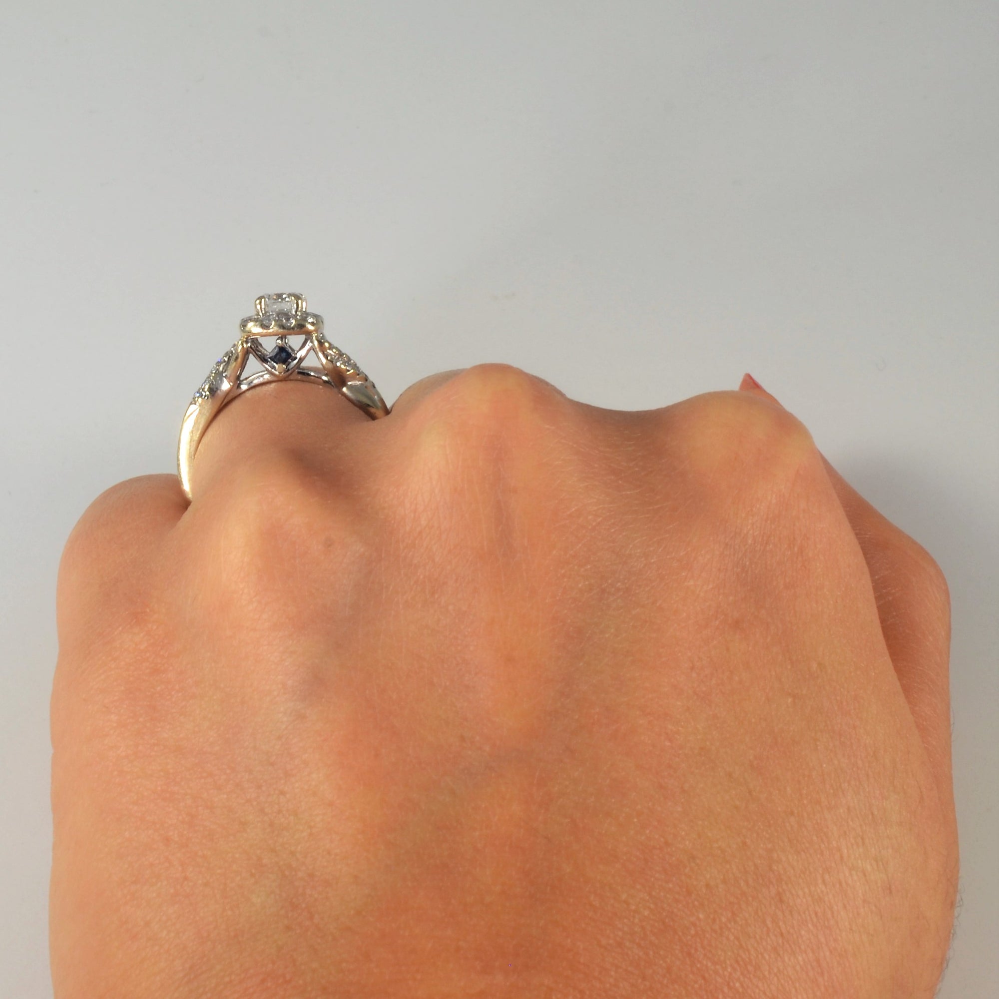 'Vera Wang' Halo Bypass Diamond Engagement Ring | 0.68ctw | SZ 5.5 |
