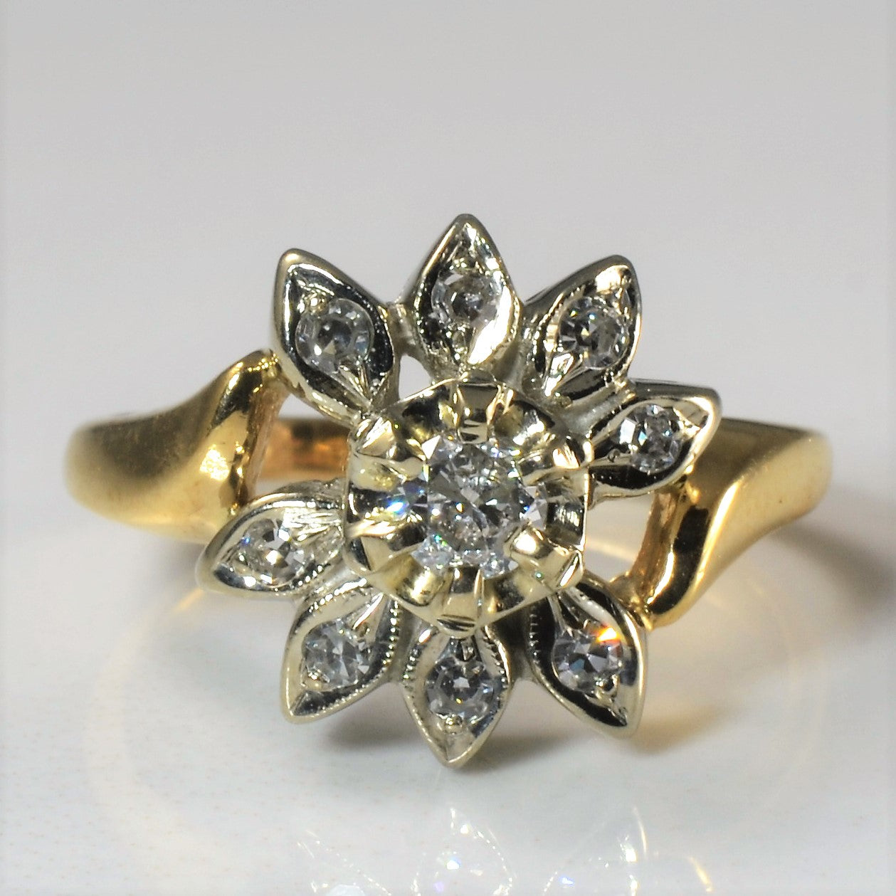 Diamond Flower Ring | 0.36ctw | SZ 6.75 |