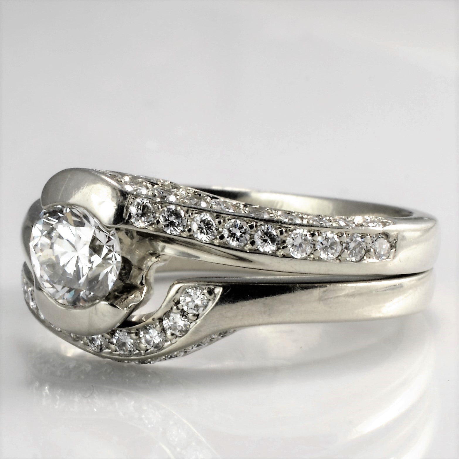 Semi Bezel Diamond & Cluster Accents Wedding Ring Set | 0.81 ctw, SZ 6 |
