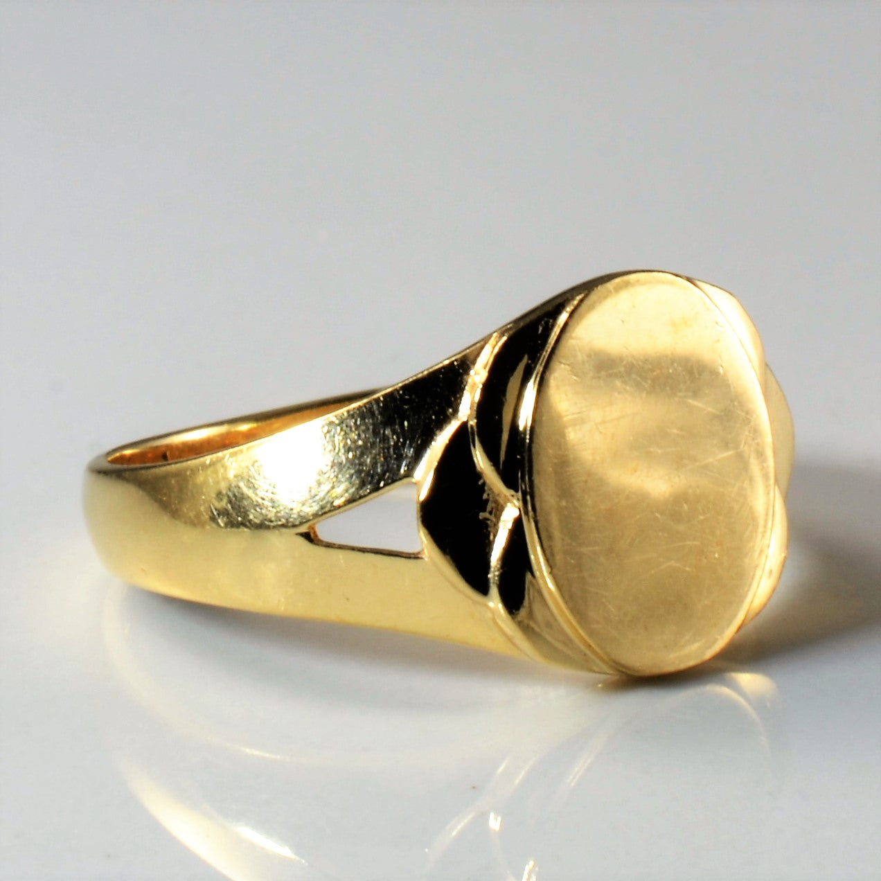 Gold Signet Ring | SZ 5.75 |