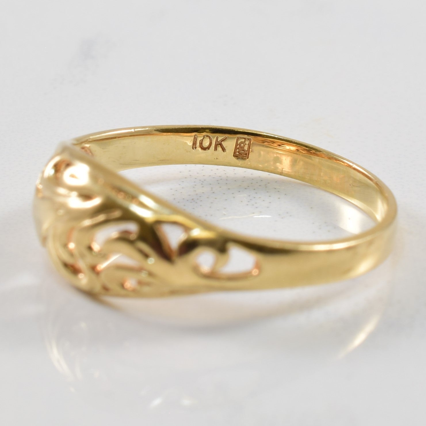 Yellow Gold Filigree Dome Ring | SZ 6.75 |