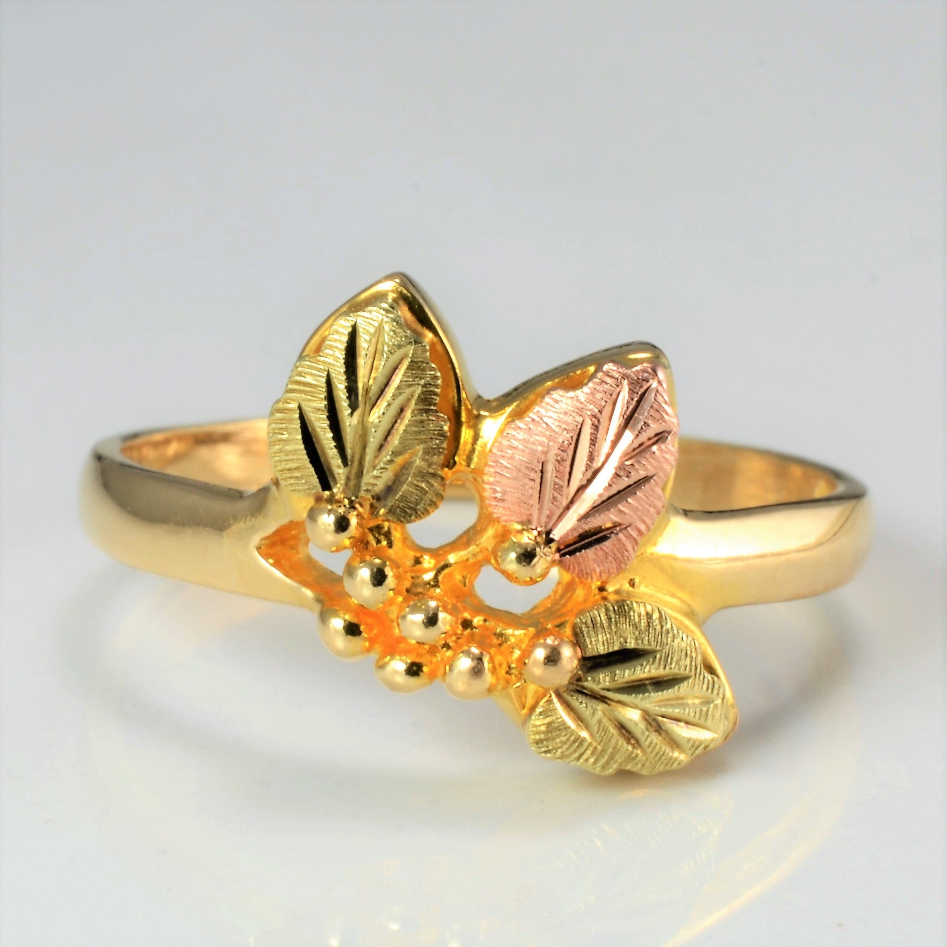 Tri- Tone Gold Grapes & Leaf Ring | SZ 8.75 |