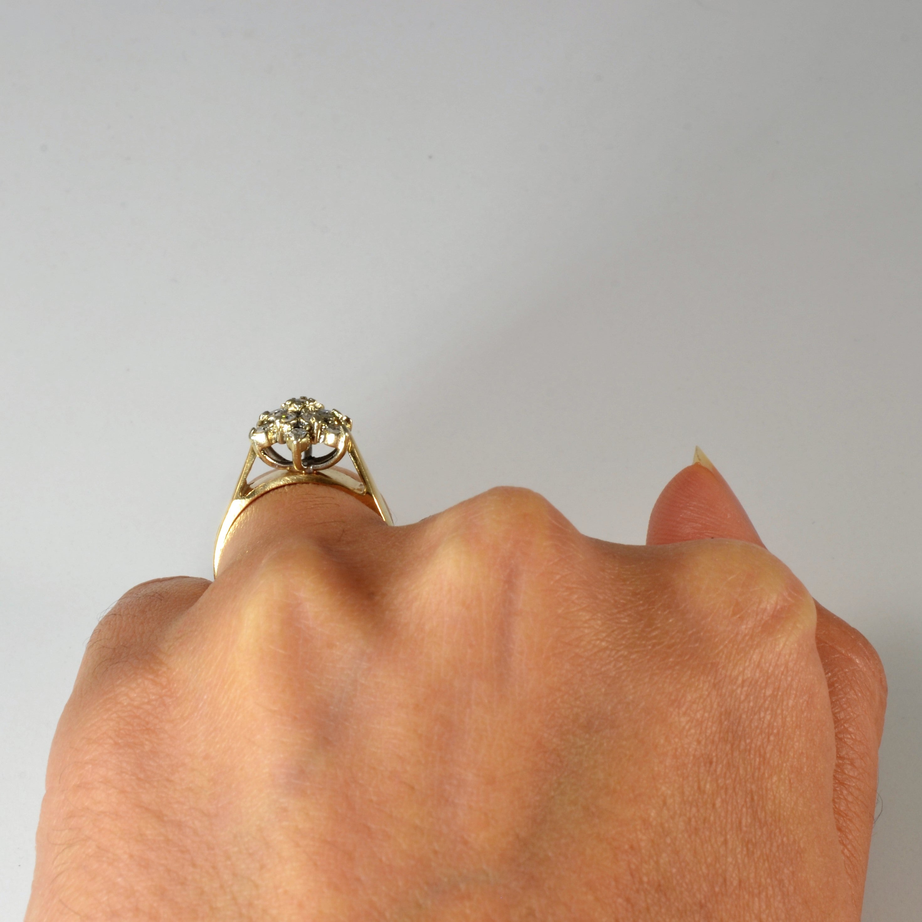 Cluster Set Diamond Ring | 0.39ctw | SZ 5.75 |