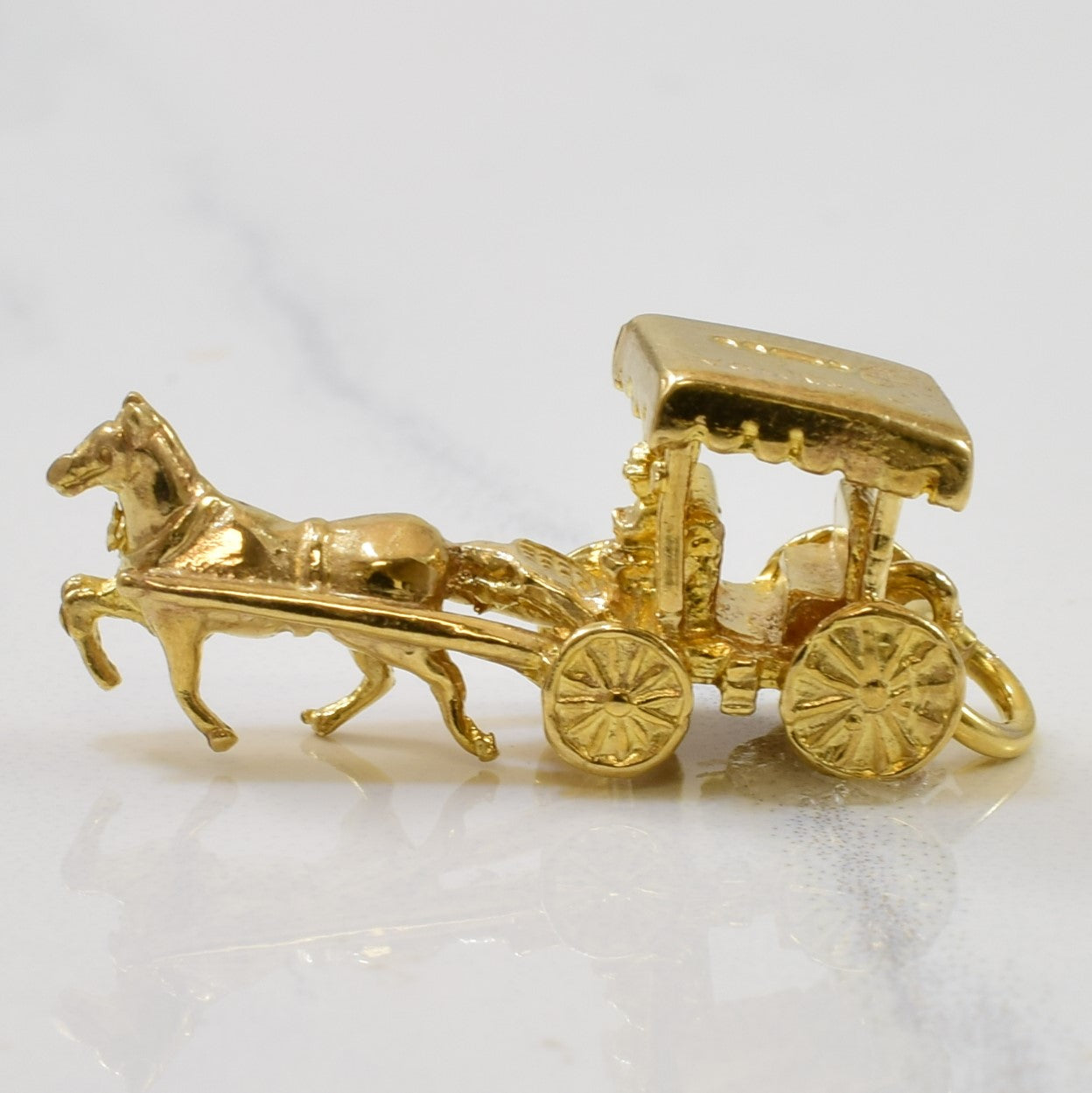 Horse Drawn Carriage Pendant |