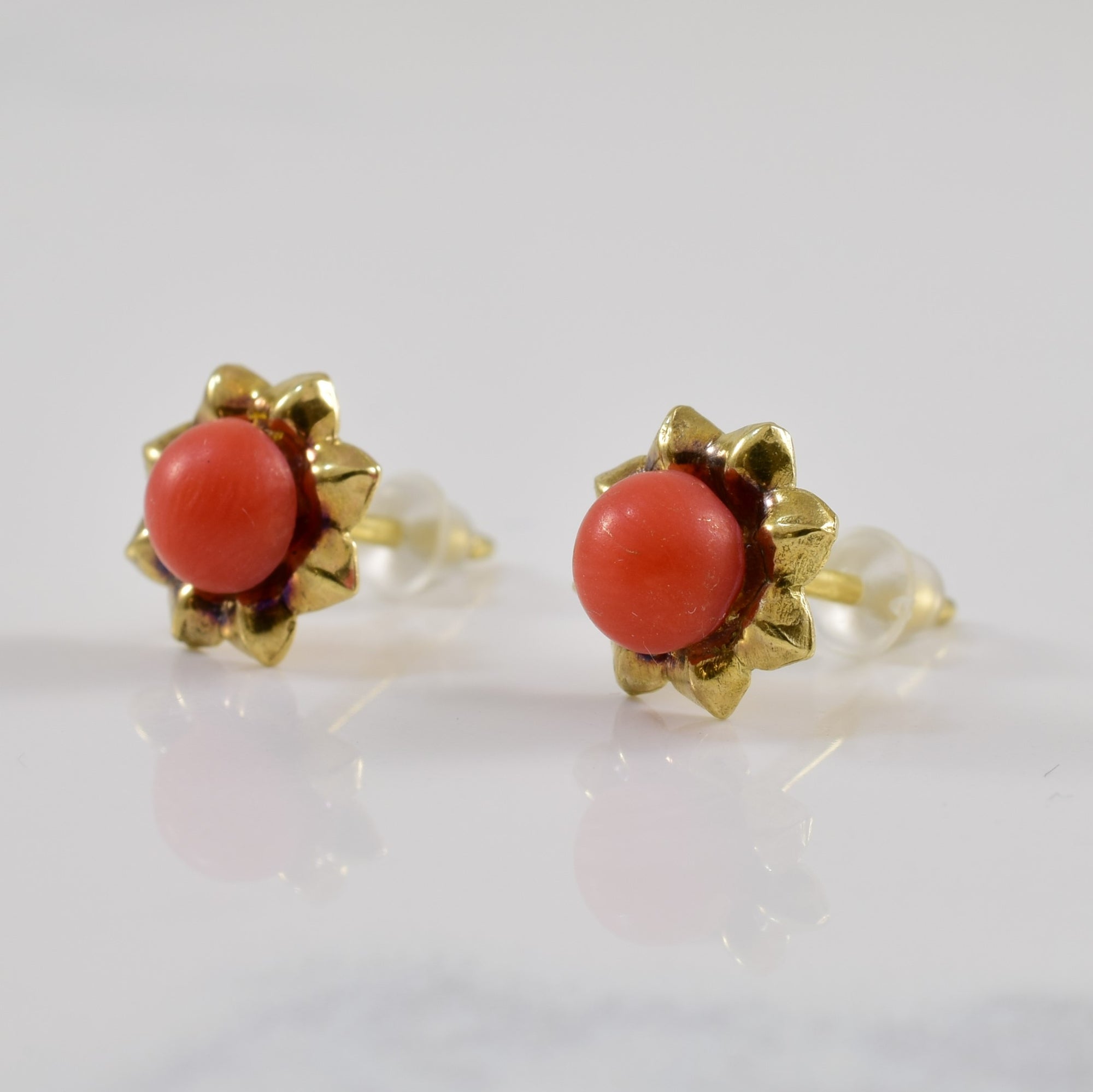1960s Coral Sunflower Stud Earrings | 1.30ctw |