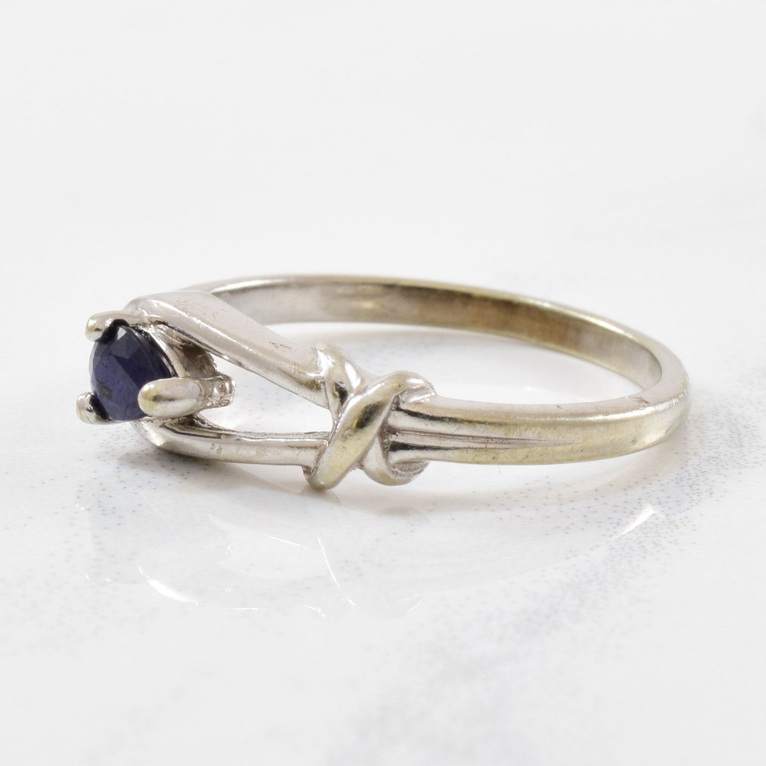 Sapphire Love Knot Ring | 0.15 ct | SZ 4.25 |