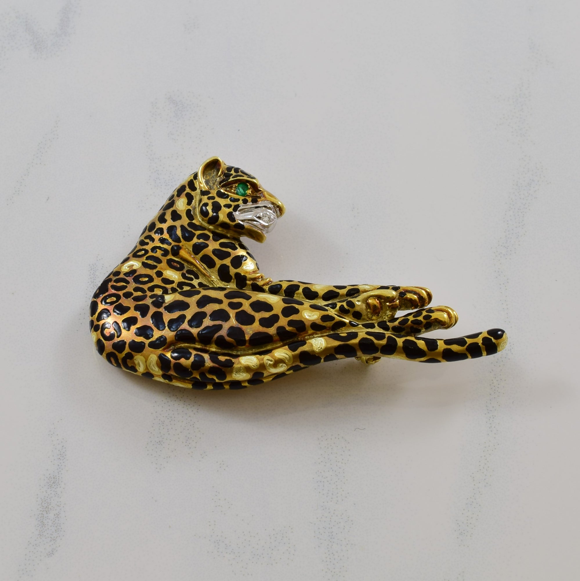 Enameled Emerald & Diamond Leopard Brooch/Pendant | 0.01ct, 0.01ct |