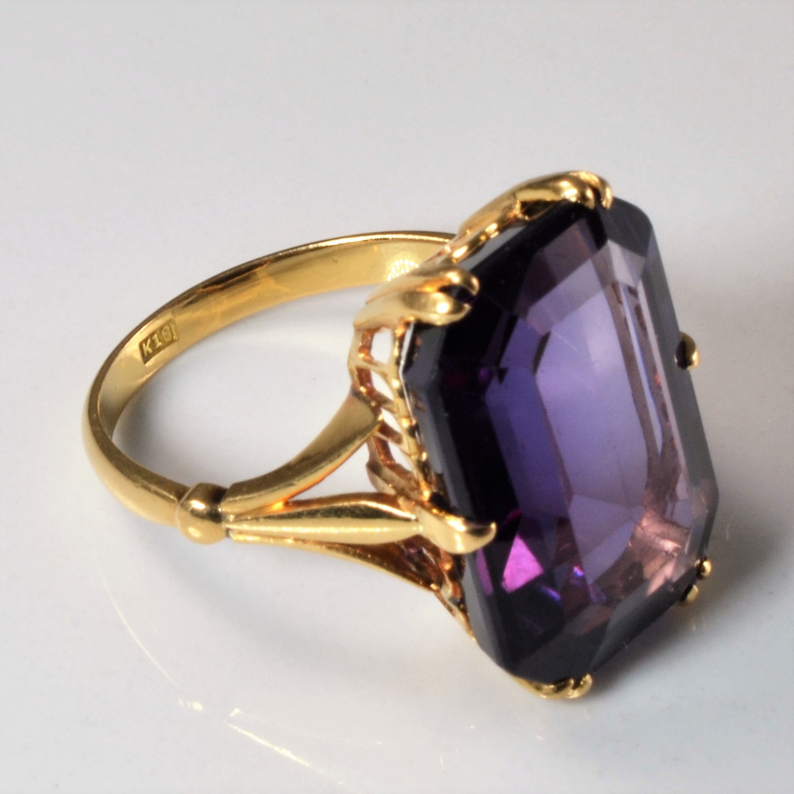 1920s Synthetic Alexandrite Cocktail Ring | 15.00ct | SZ 6.75 |