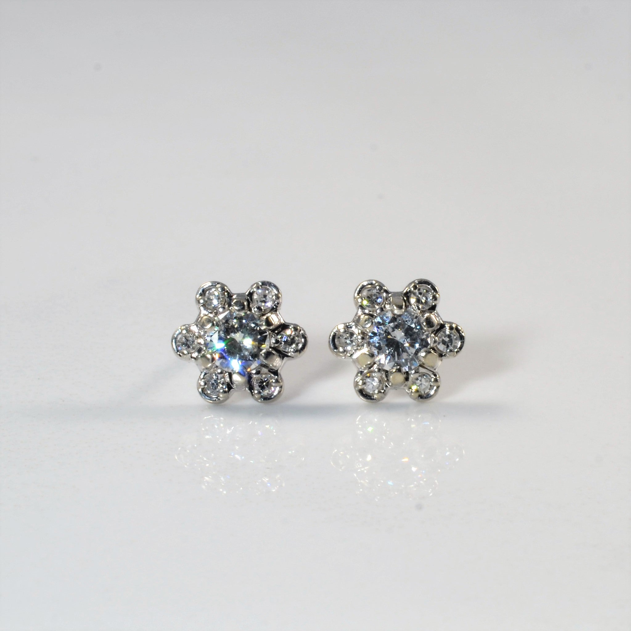 Cluster Diamond Stud Earrings | 0.62ctw SI1/2 G/H|