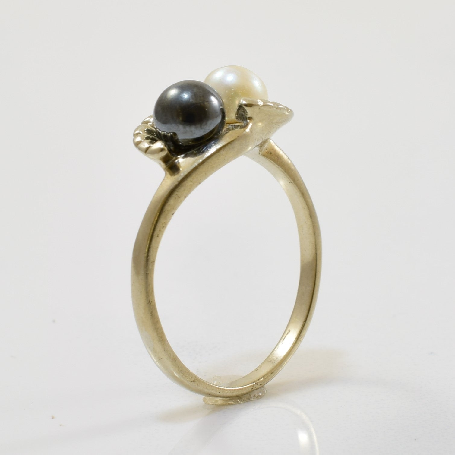 Pearl & Hematite Bypass Ring | 1.40ct, 0.78ct | SZ 6.5 |