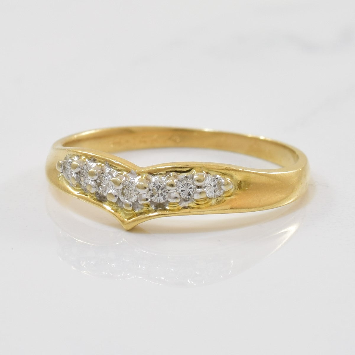 Bague en diamant Chevron Contour | 0,07 ct | Taille 6,25 | 