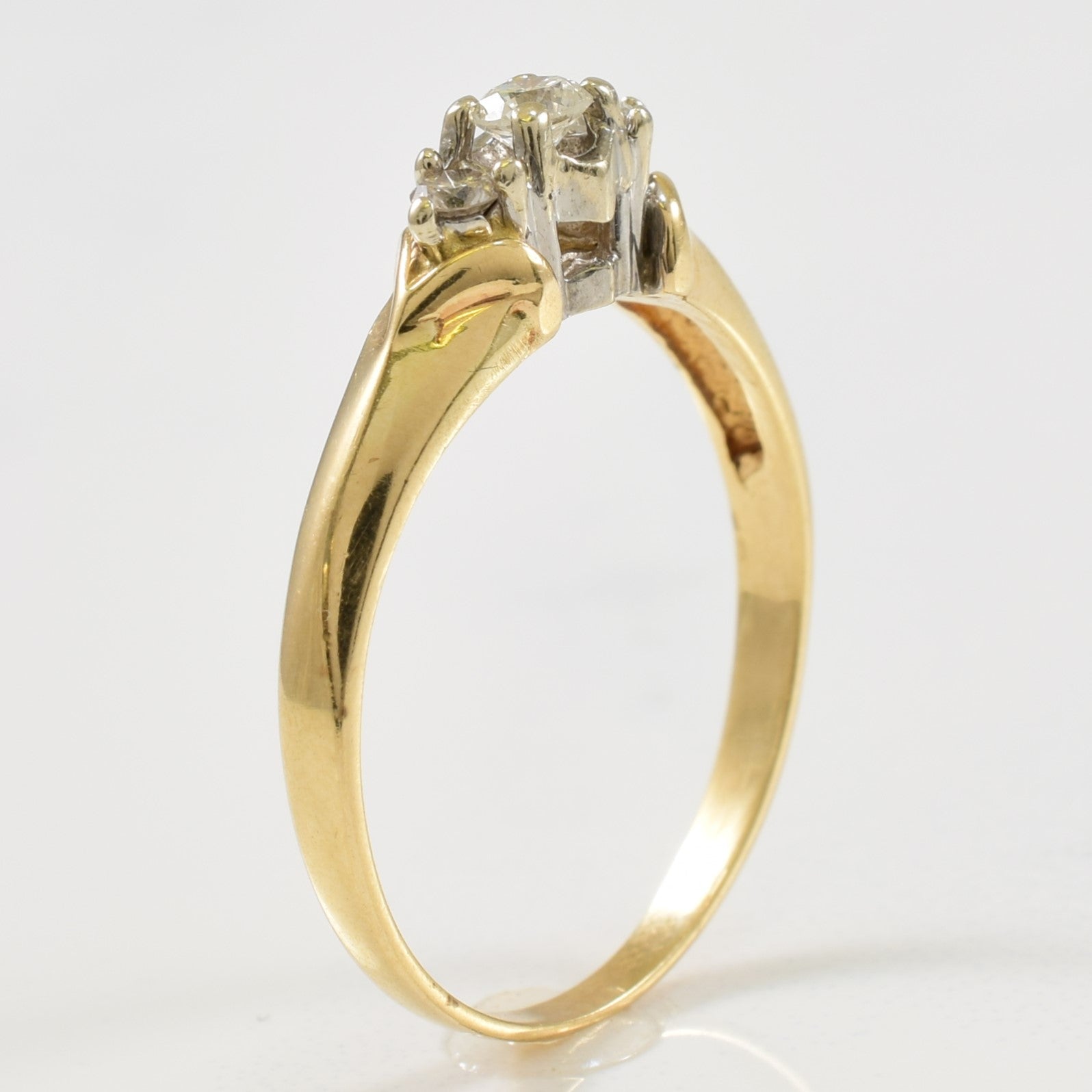 Three Stone Diamond Ring | 0.20ctw | SZ 8 |