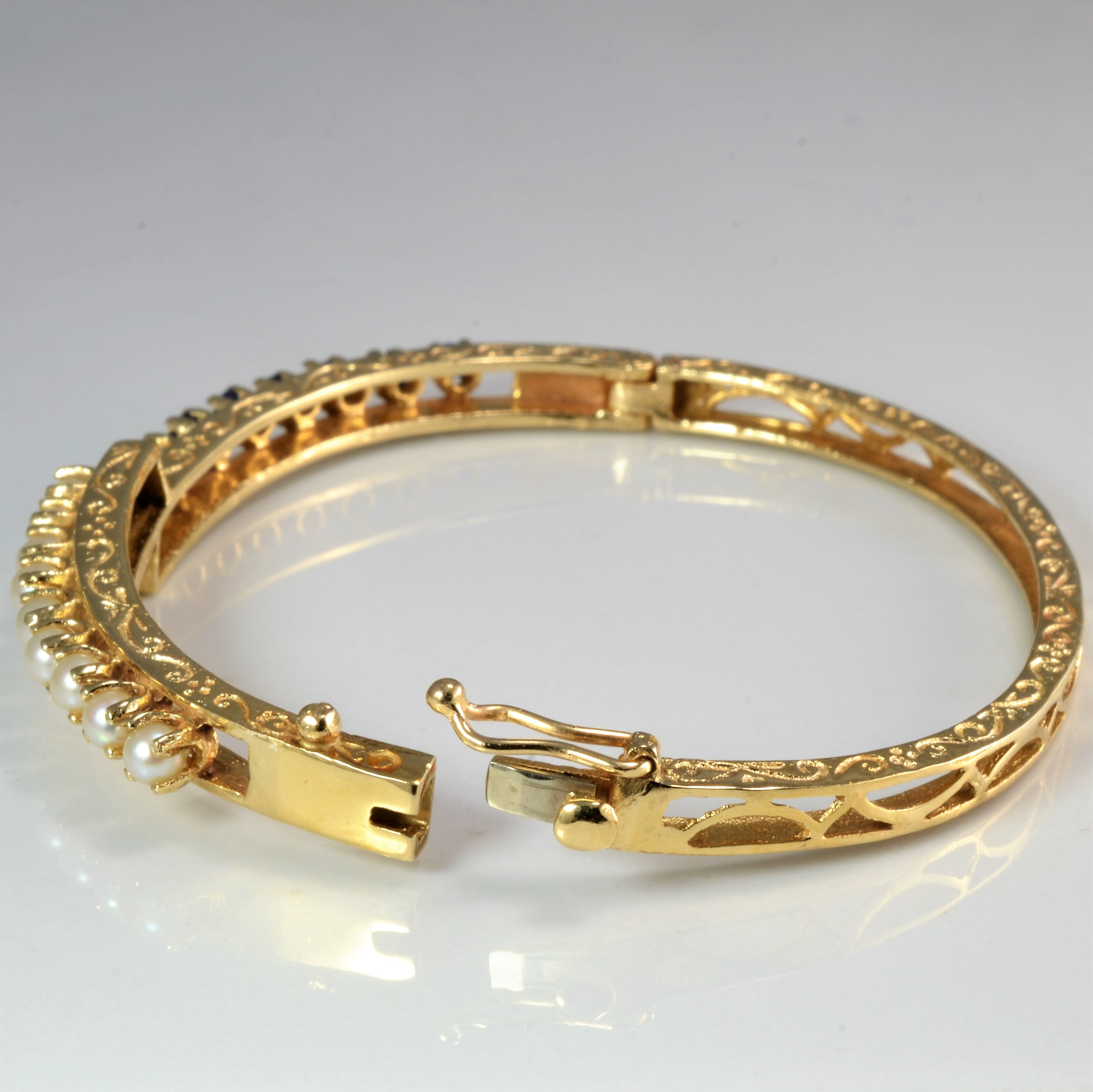 Prong Set Pearl & Sapphire Vintage Bangle | 7''|