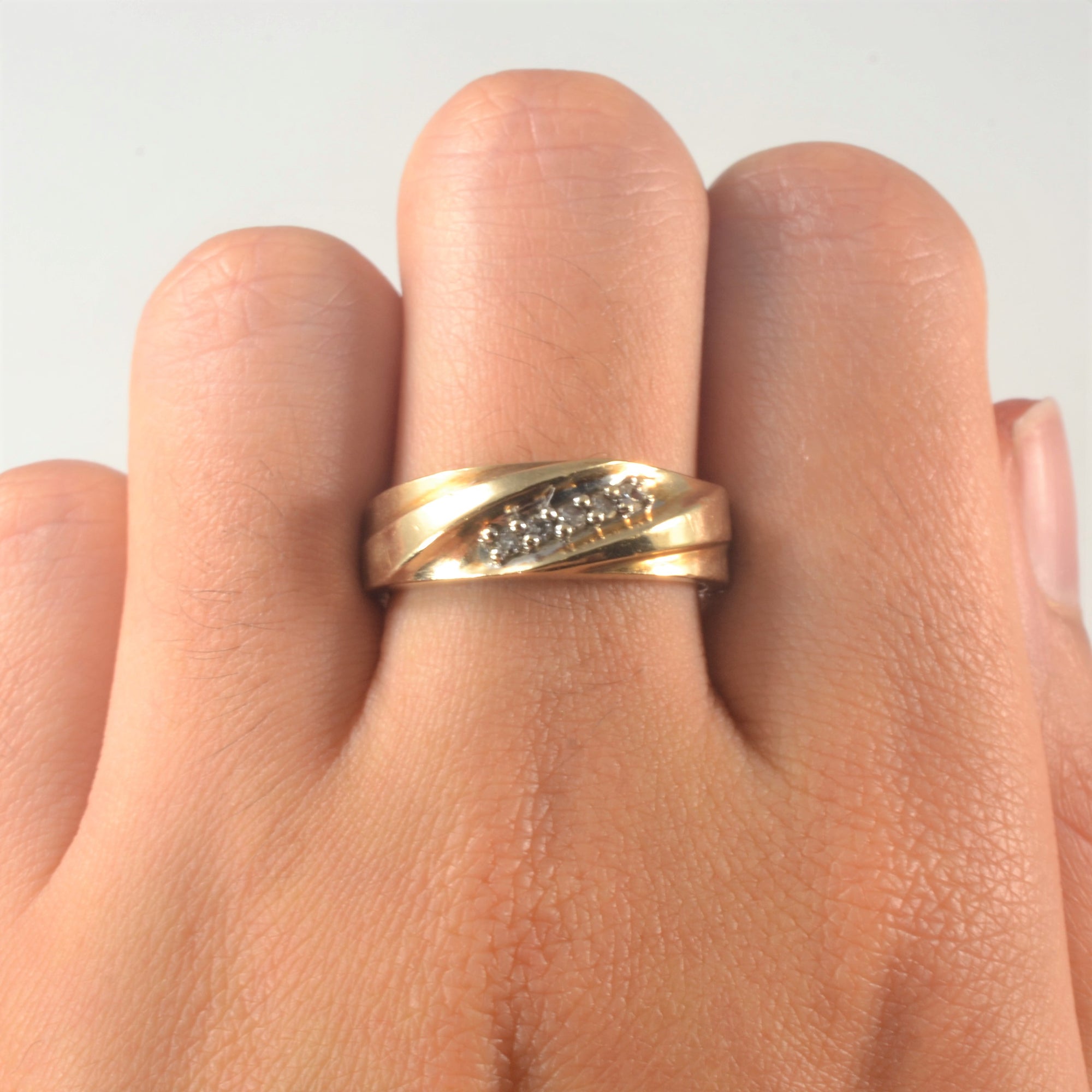 Five Stone Diamond Ring | 0.08ctw | SZ 7.5 |