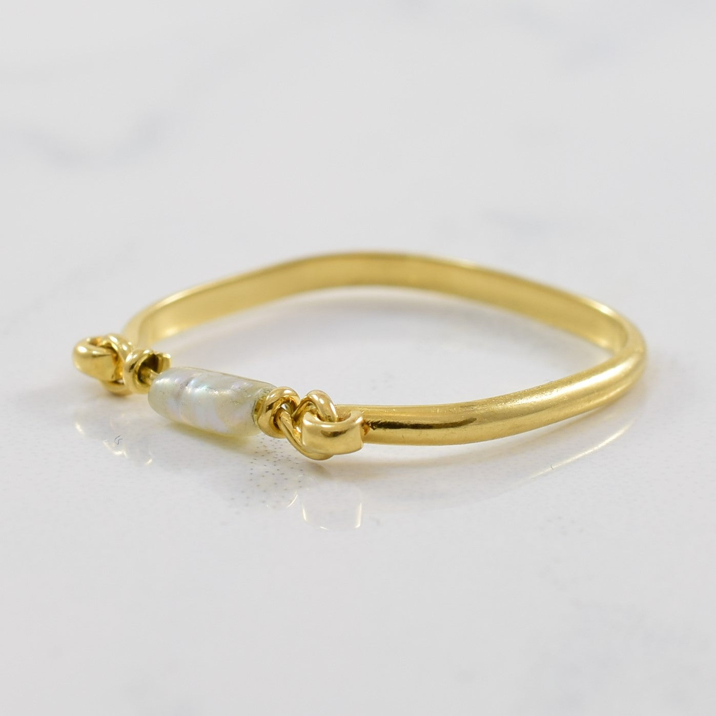 Yellow Gold Wire Pearl Ring | 0.12ct | SZ 5.5 |