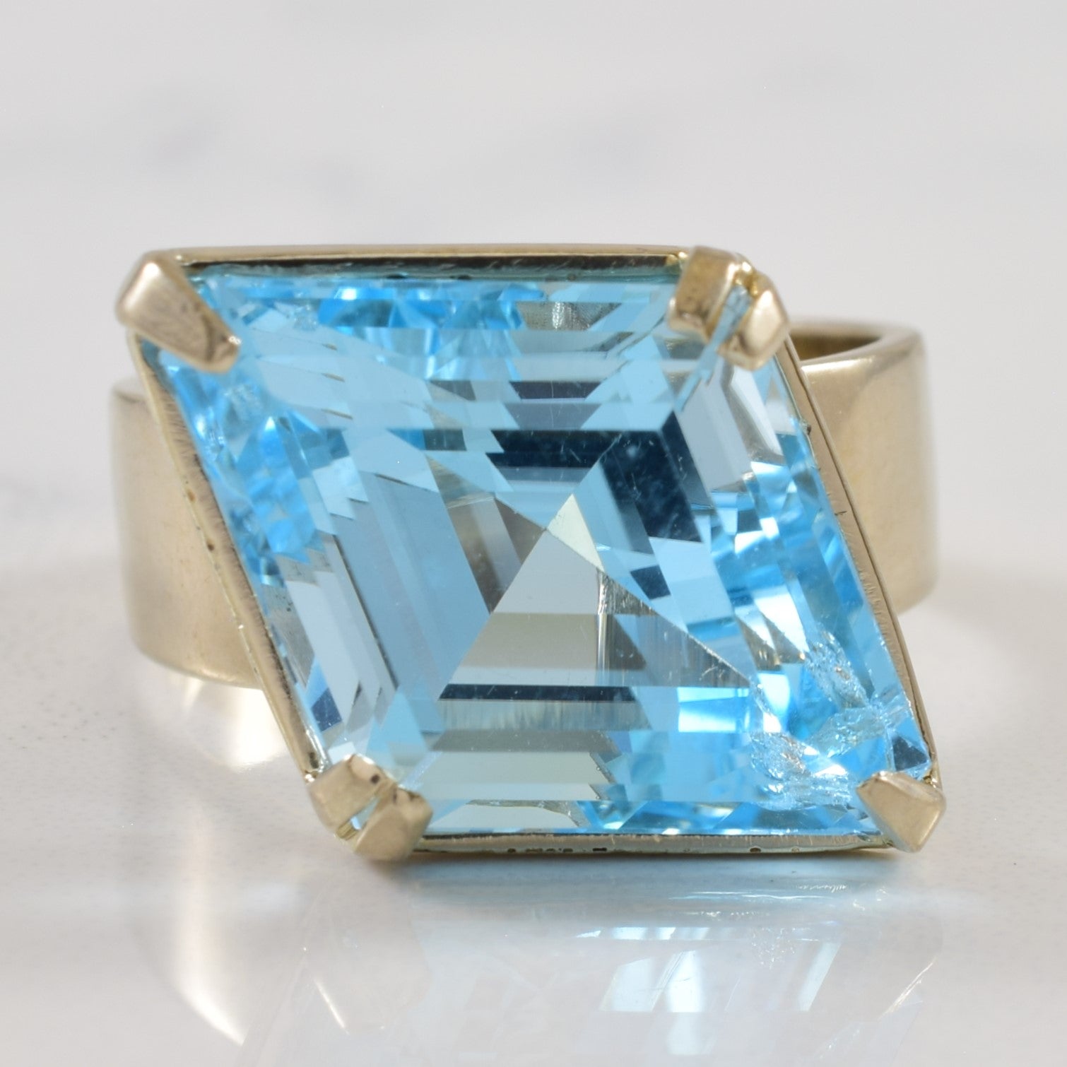Diagonally Set Blue Topaz Cocktail Ring | 12.0ct | SZ 6 |