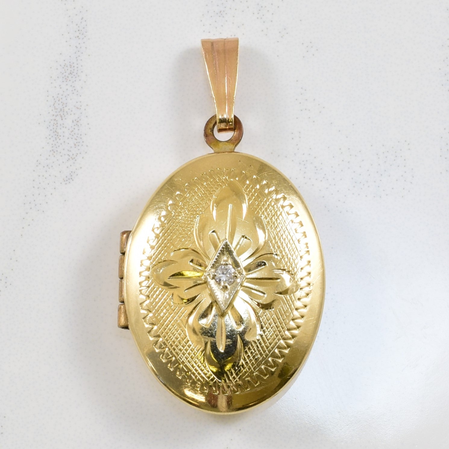 Diamond Ornate Locket | 0.02ct |