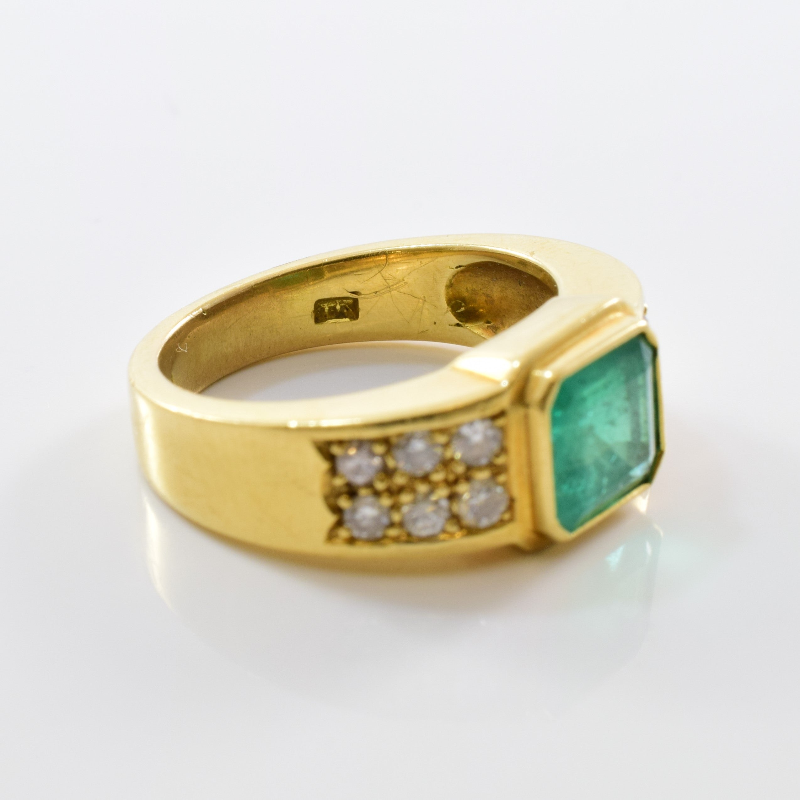 Bezel Set Emerald & Diamond Ring | 0.36 ctw SZ 5.5 |