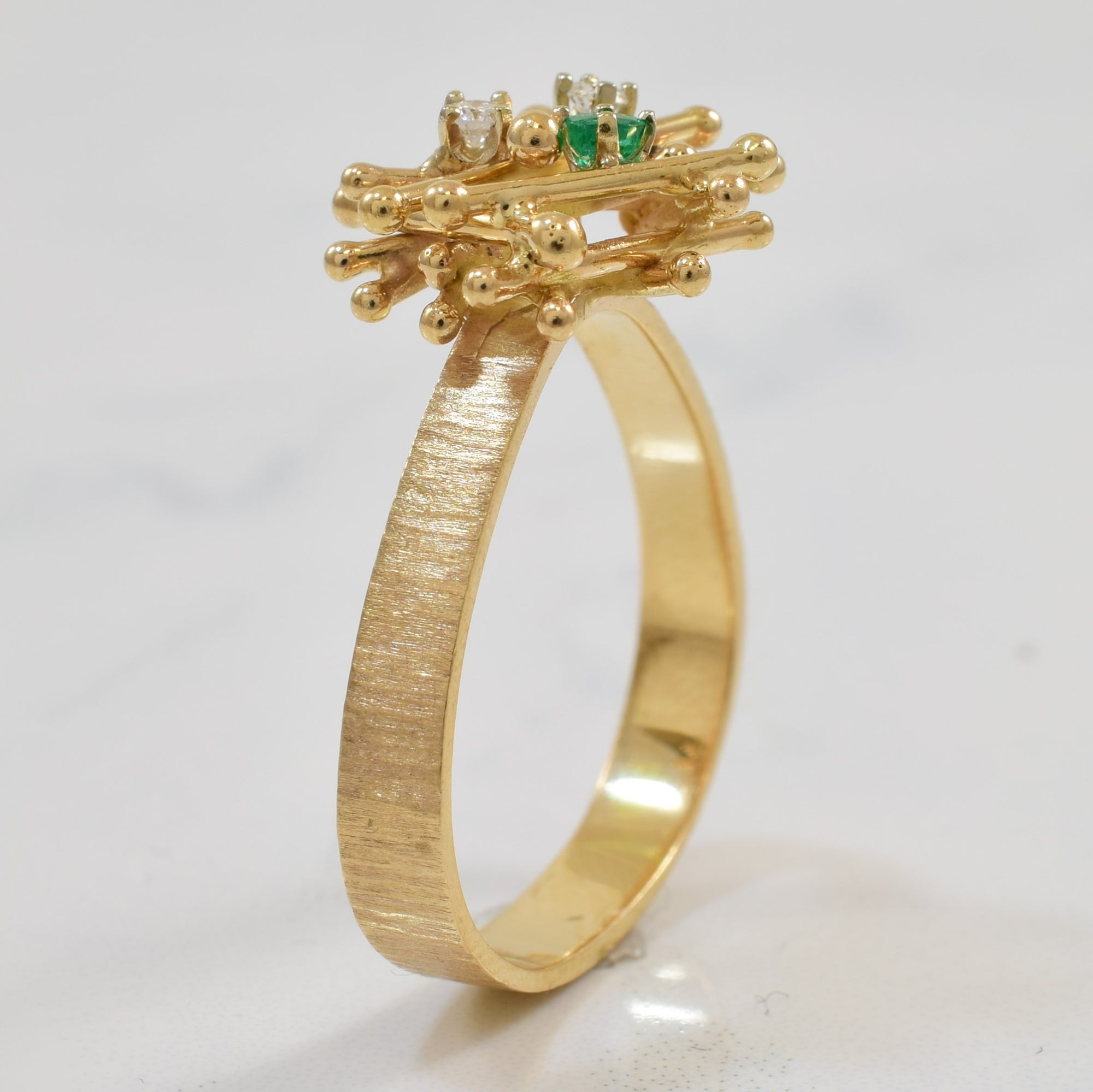 Diamond & Emerald Textured Ring | 0.05ctw, 0.04ct | SZ 7.5 |