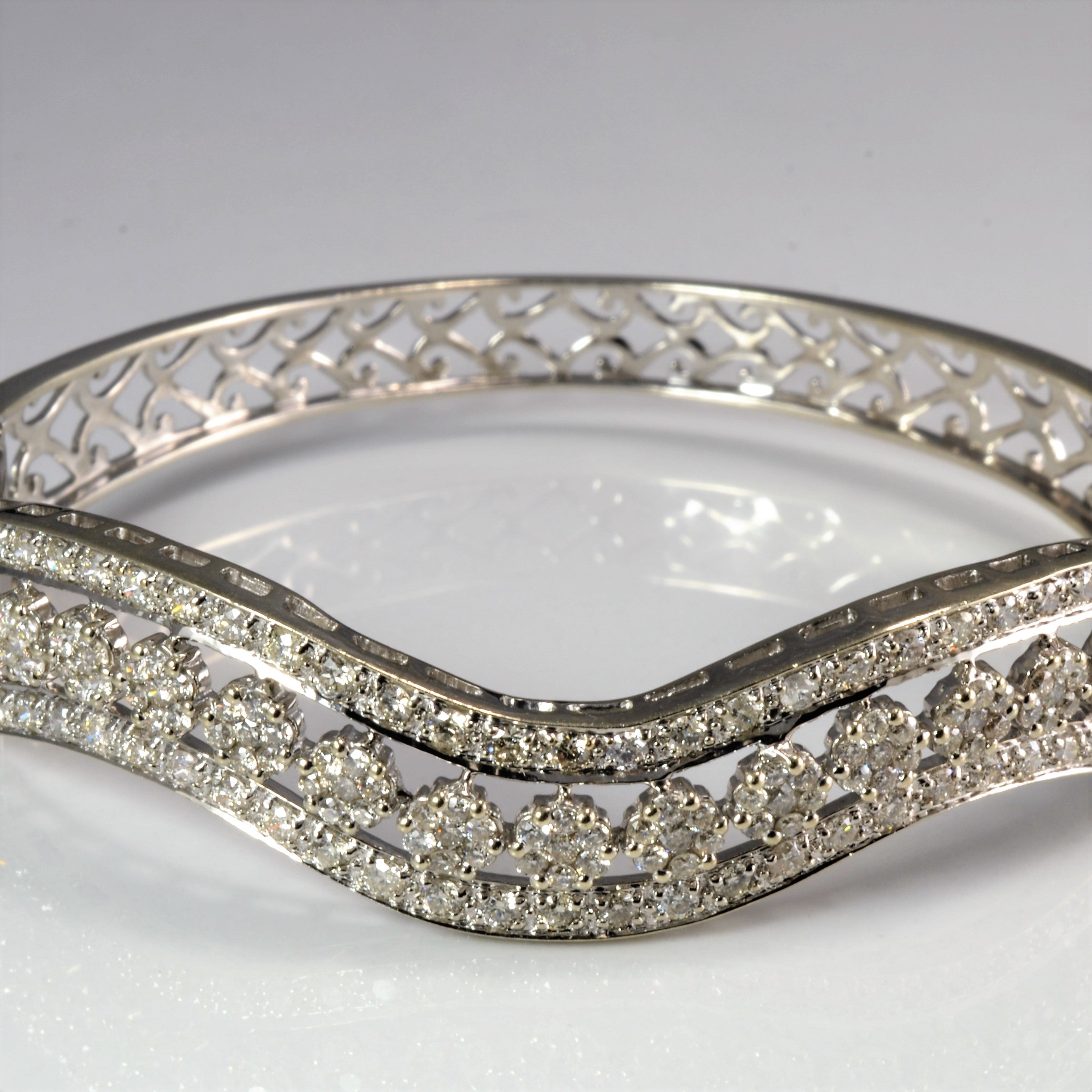 Cluster Diamond Wide Wave Bangle | 2.70 ctw, 7''|