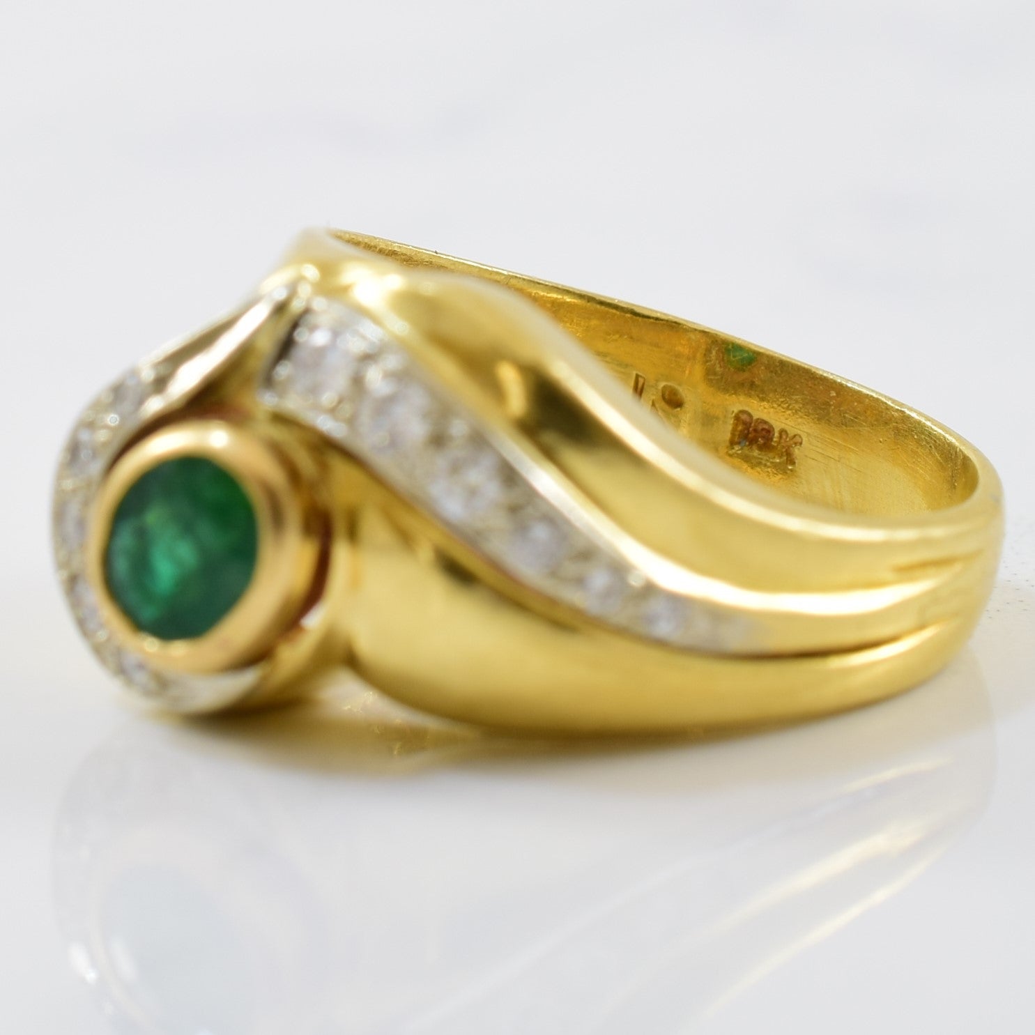 Abstract Emerald & Diamond Ring | 0.10ctw, 0.33ct | SZ 6.75 |