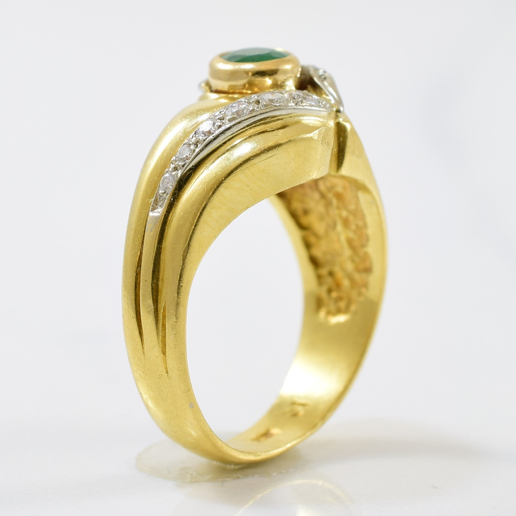 Abstract Emerald & Diamond Ring | 0.10ctw, 0.33ct | SZ 6.75 |