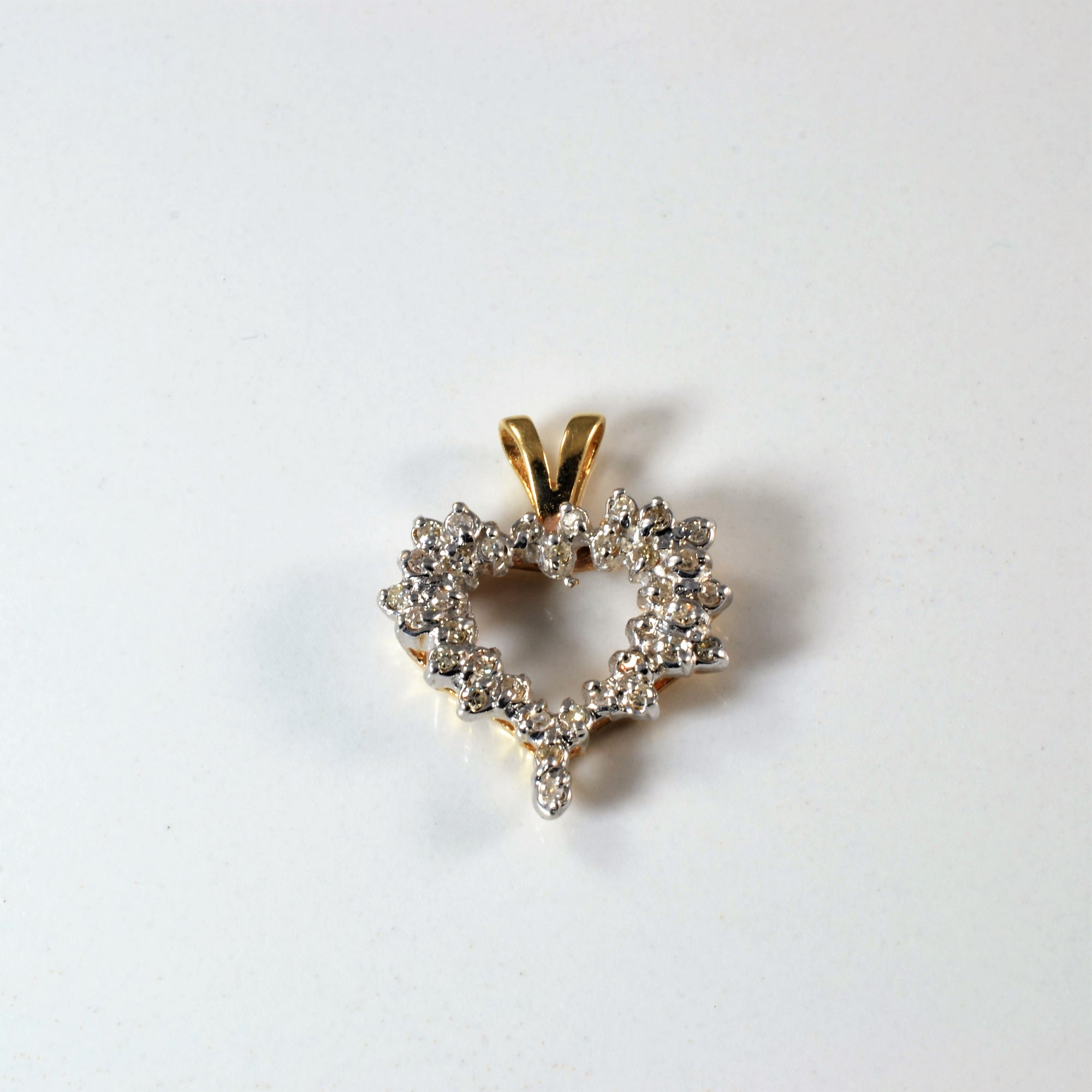 Cluster Diamond Heart Pendant | 0.18ctw |