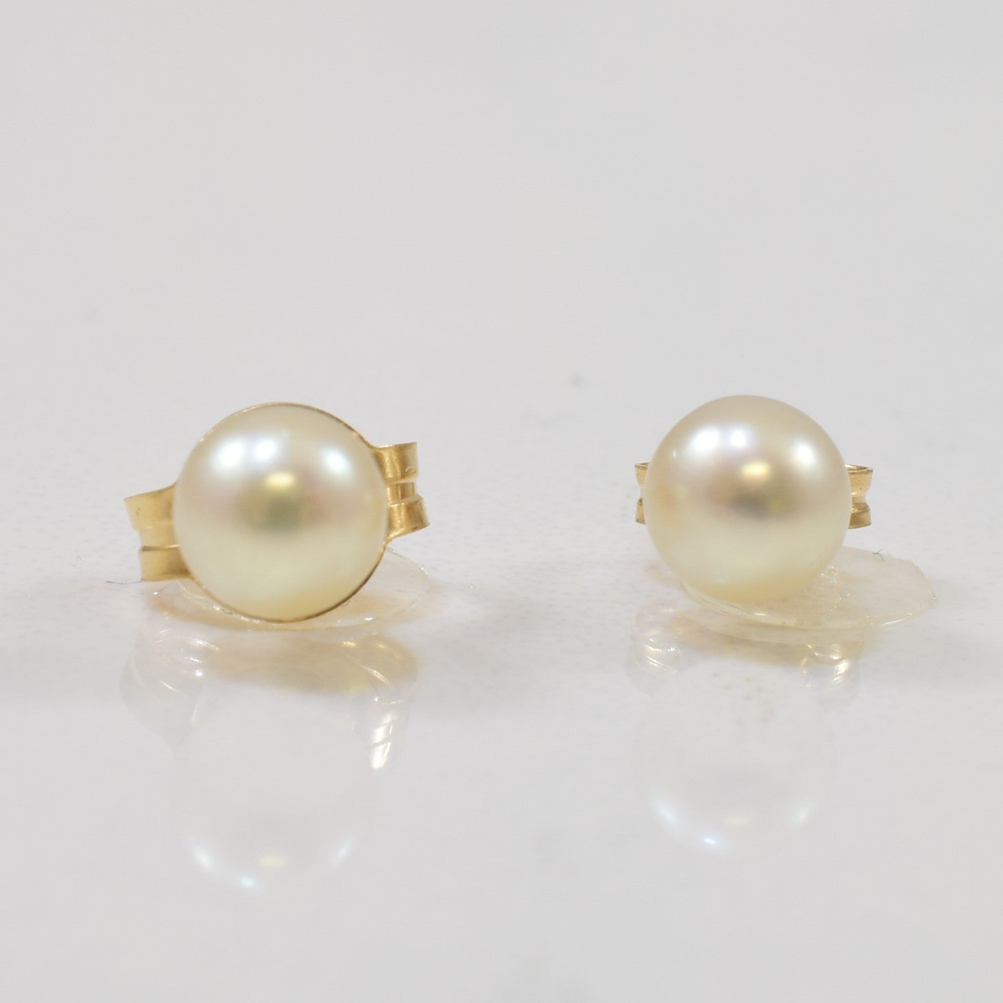 Pearl Stud Earrings |  0.90ctw |