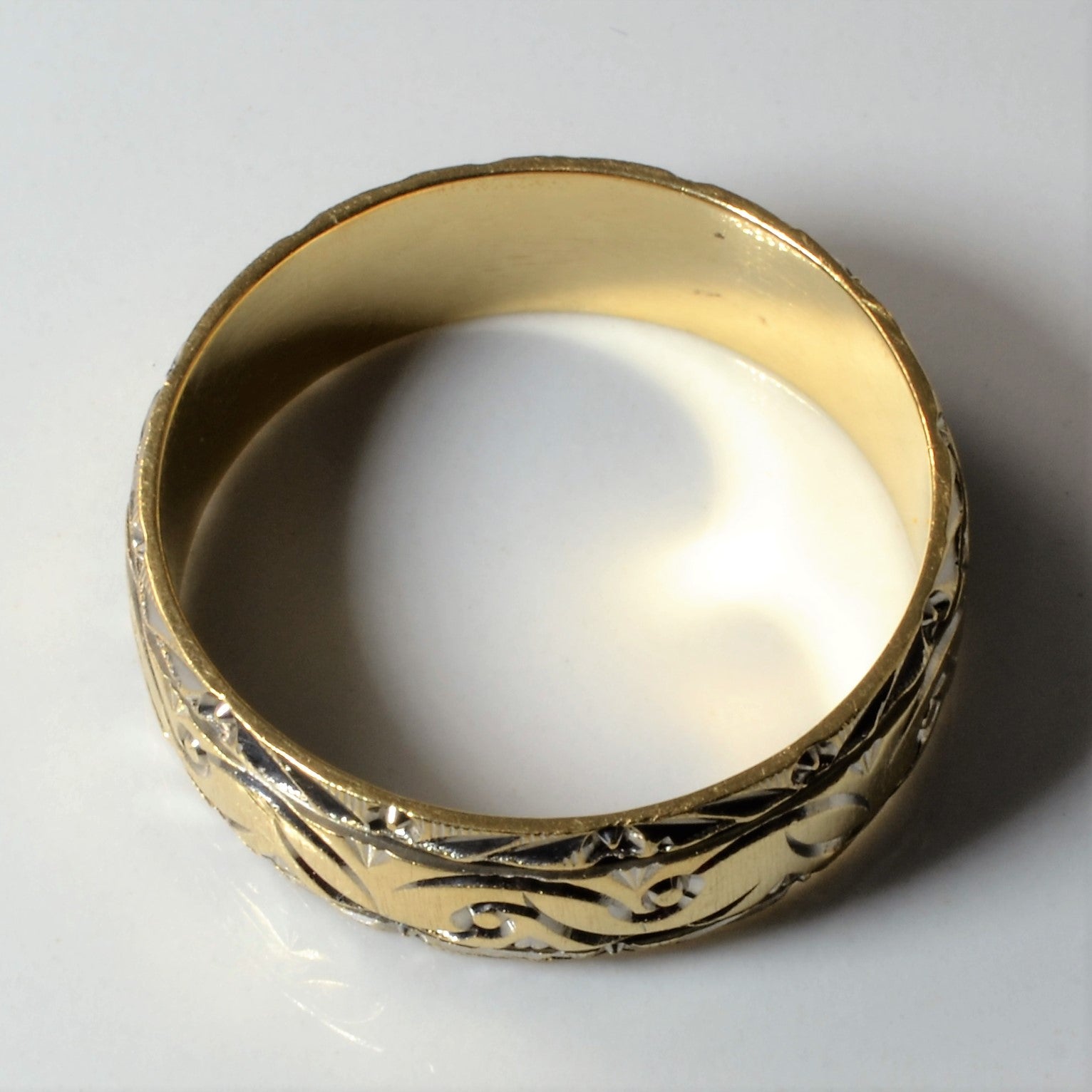 Ornate Two Tone Gold Band | SZ 13.75 |