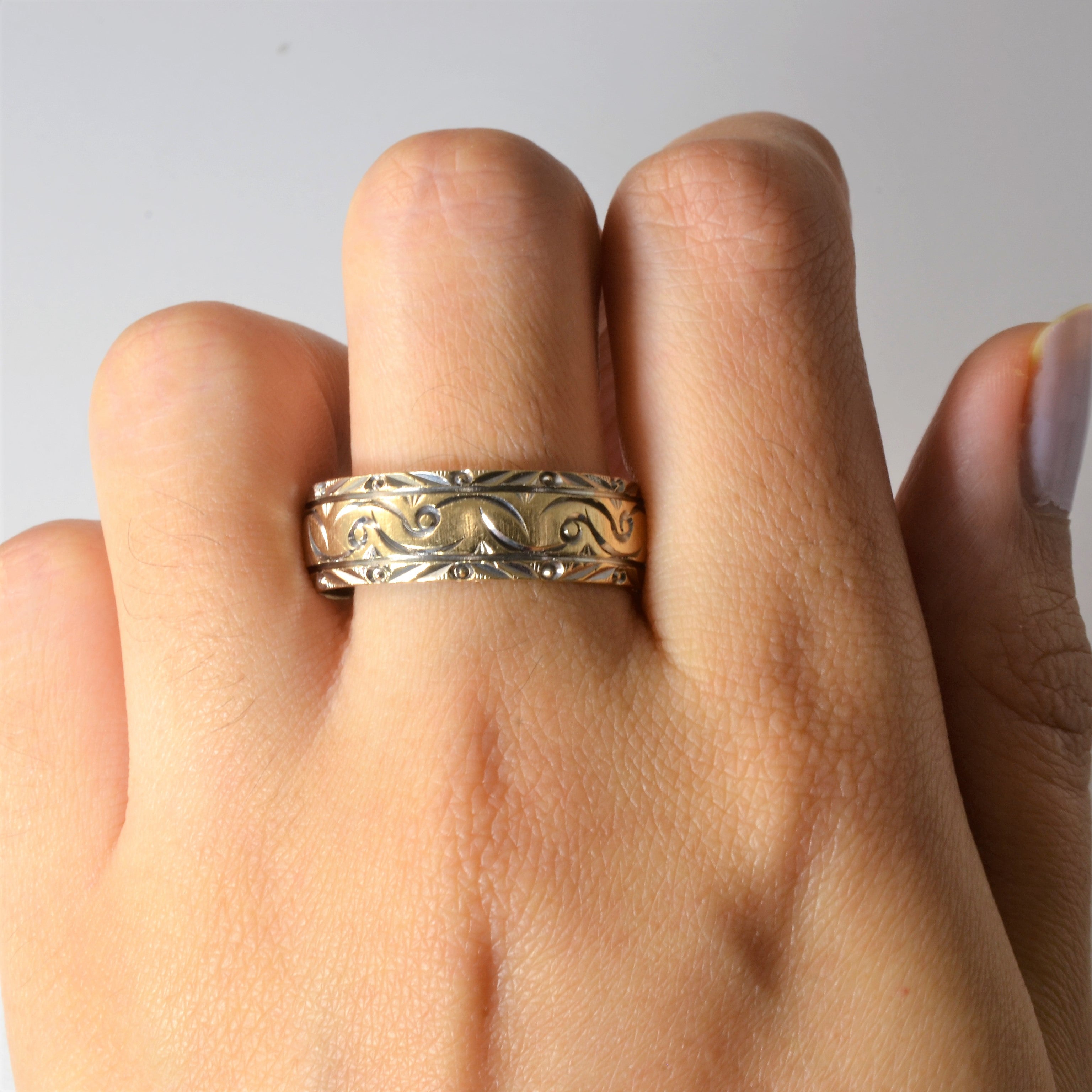 Ornate Two Tone Gold Band | SZ 13.75 |