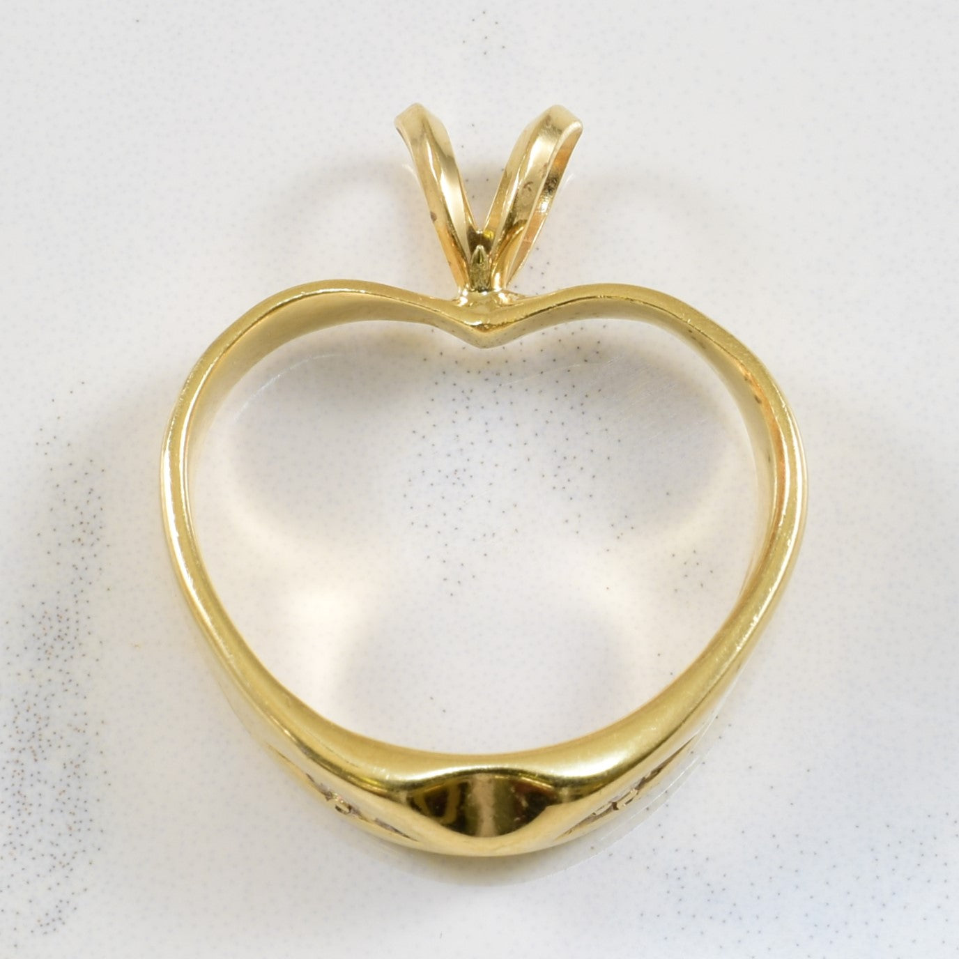 Diamond Apple Pendant | 0.02ctw |