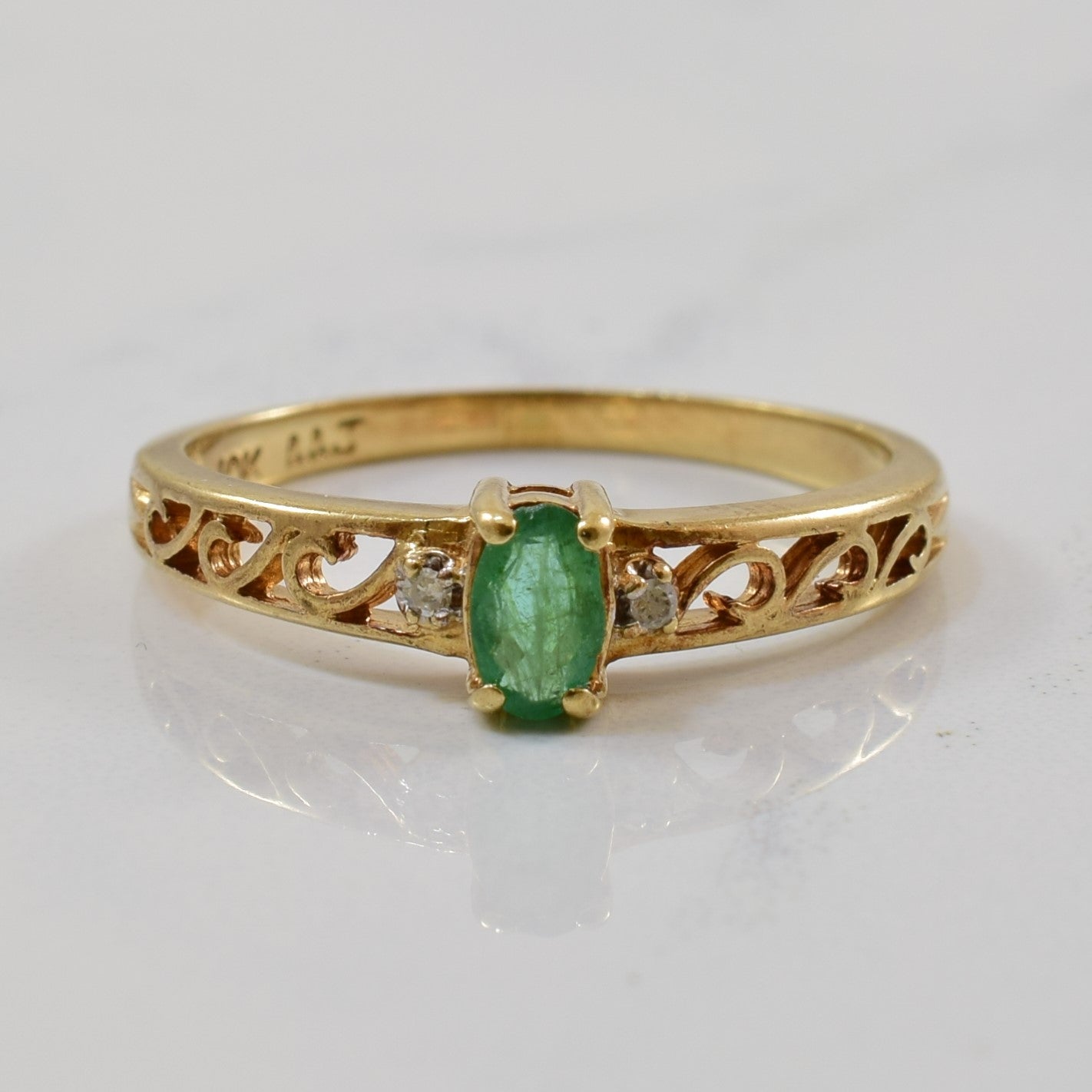 Emerald & Diamond Filigree Ring | 0.17ct, 0.01ctw | SZ 6.75 |