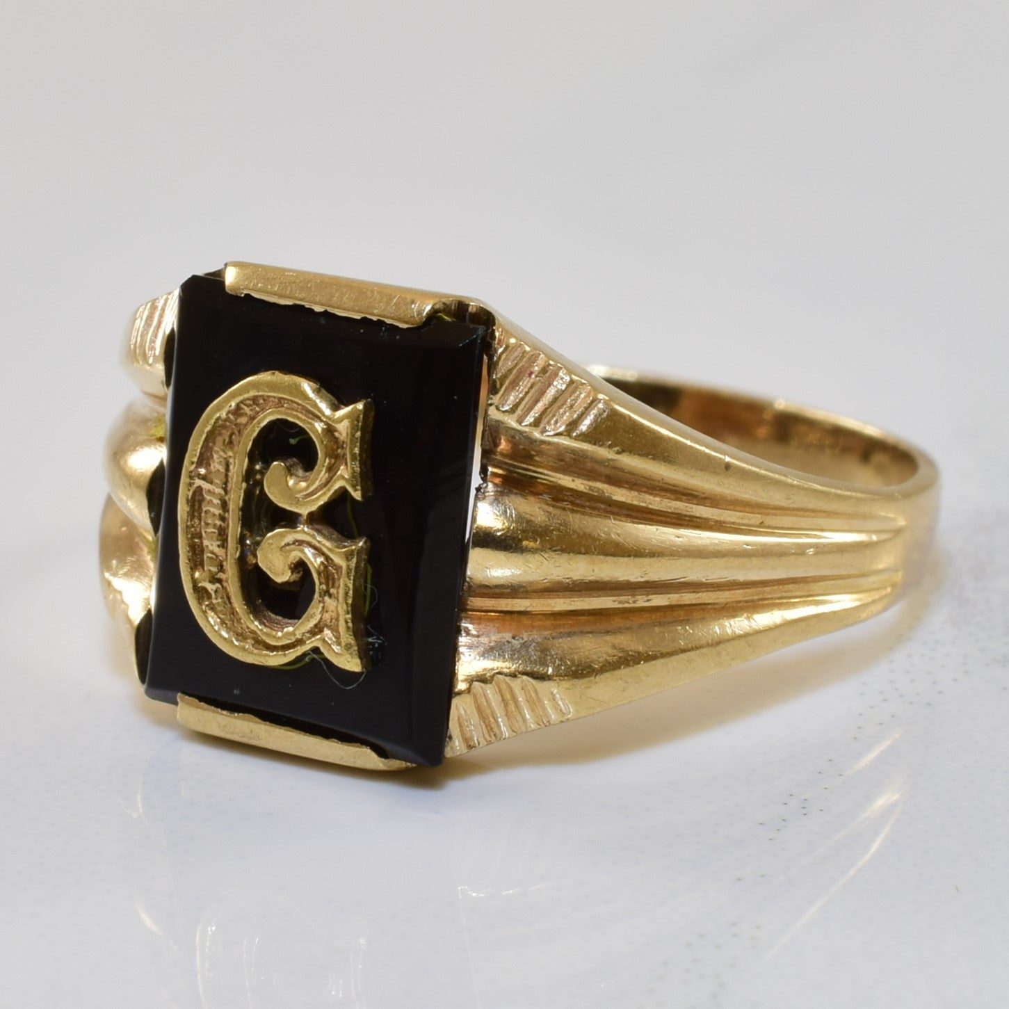 Black Onyx Initial 'G' Signet Ring | 2.00ct | SZ 7.5 |