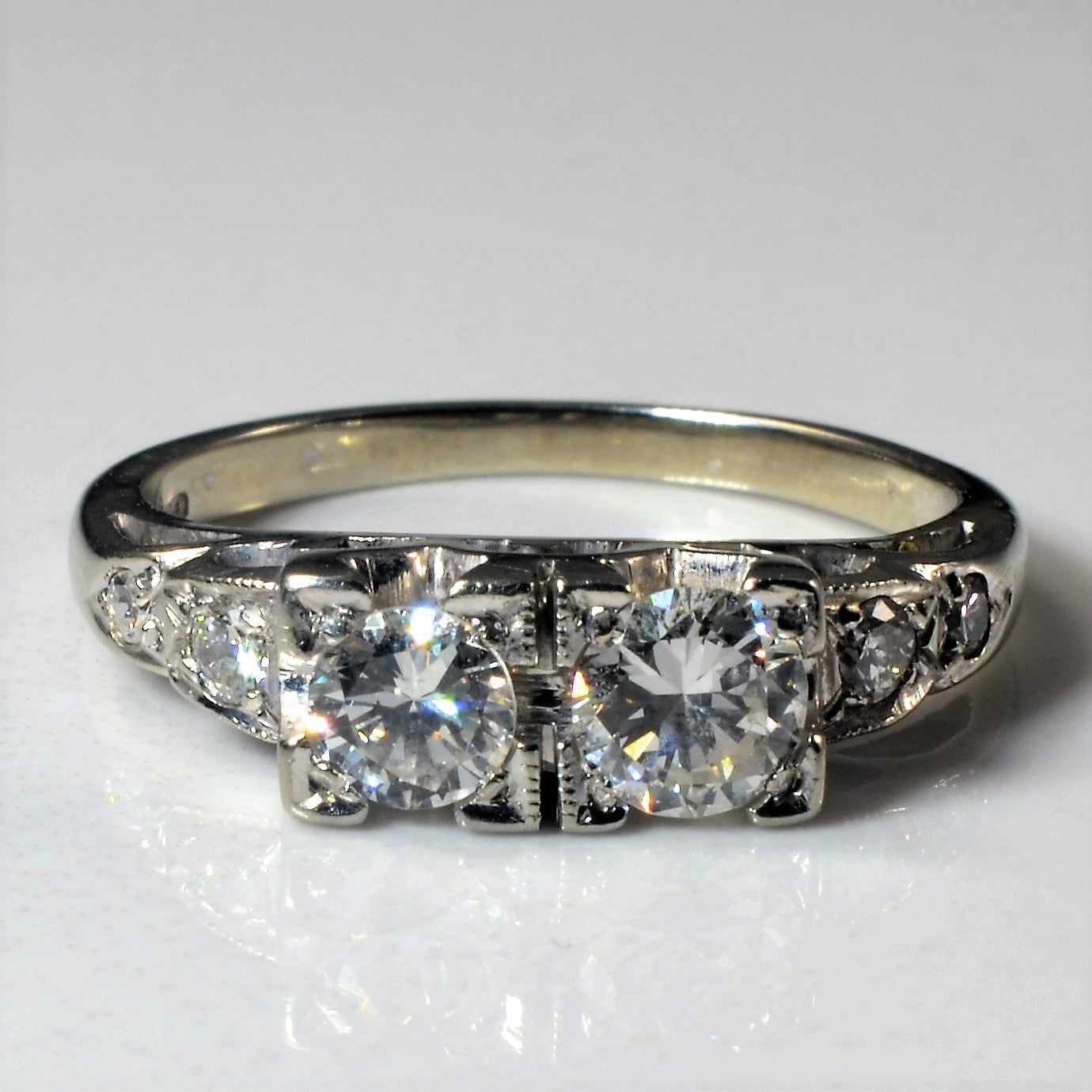 Bague Toi et Moi début des années 1940 | 0,69 ct | Taille 5 | 