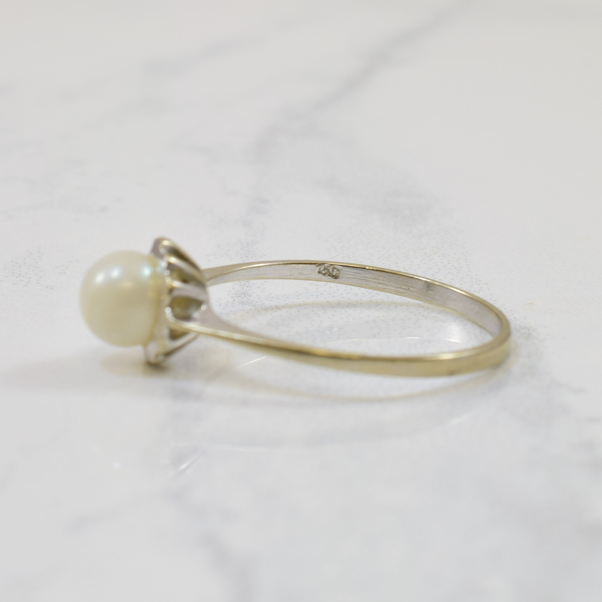 Solitaire Pearl Ring | 0.90ct | SZ 5.75 |