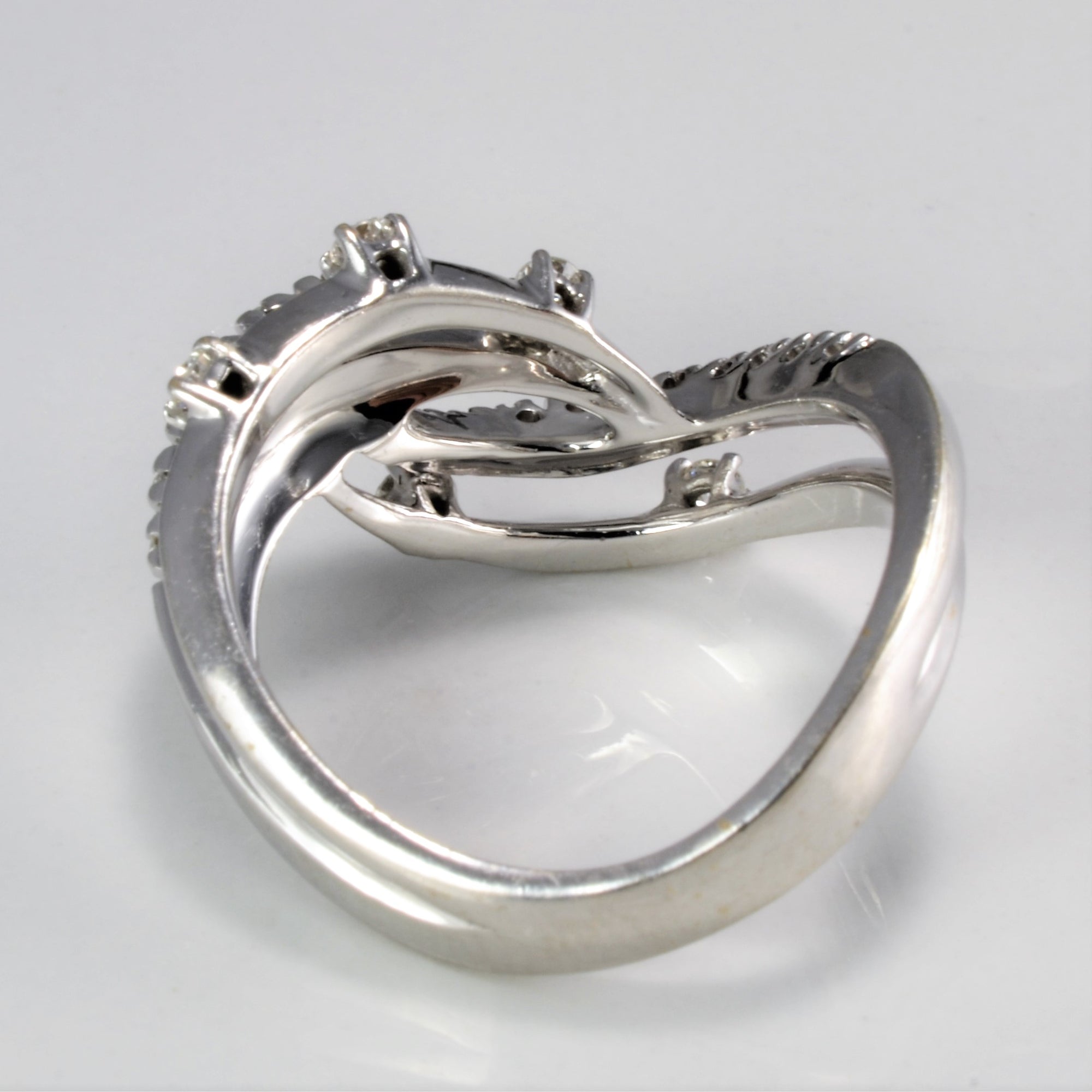 Chevron Pave Diamond Ladies Ring | 0.29 ctw, SZ 7 |