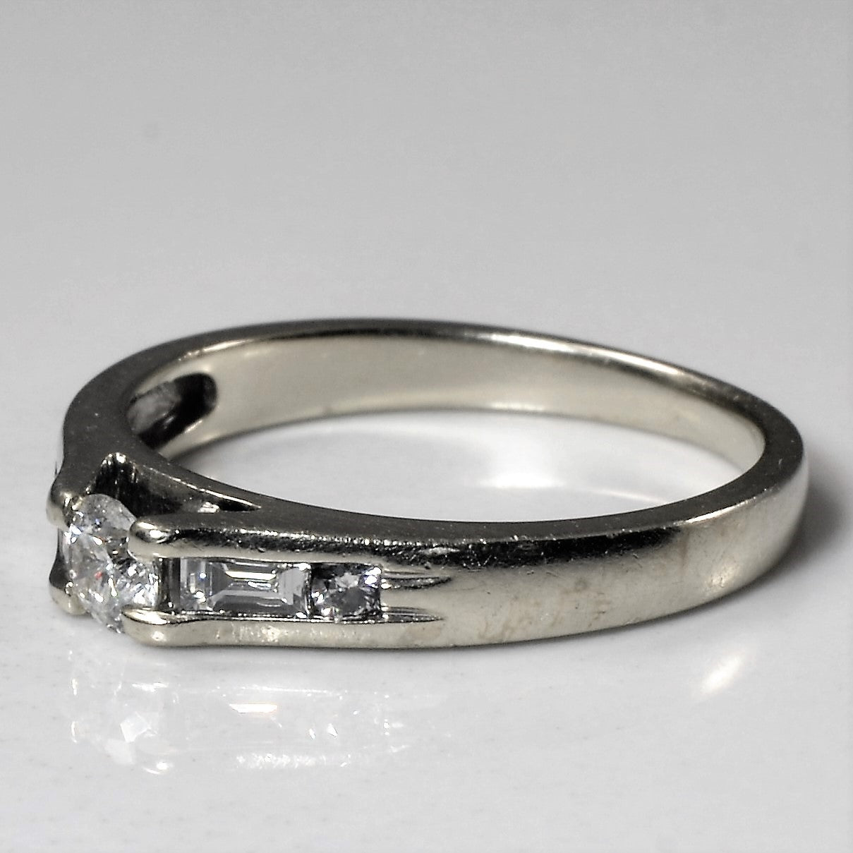 Five Stone Diamond Ring | 0.21ctw | SZ 5.75 |