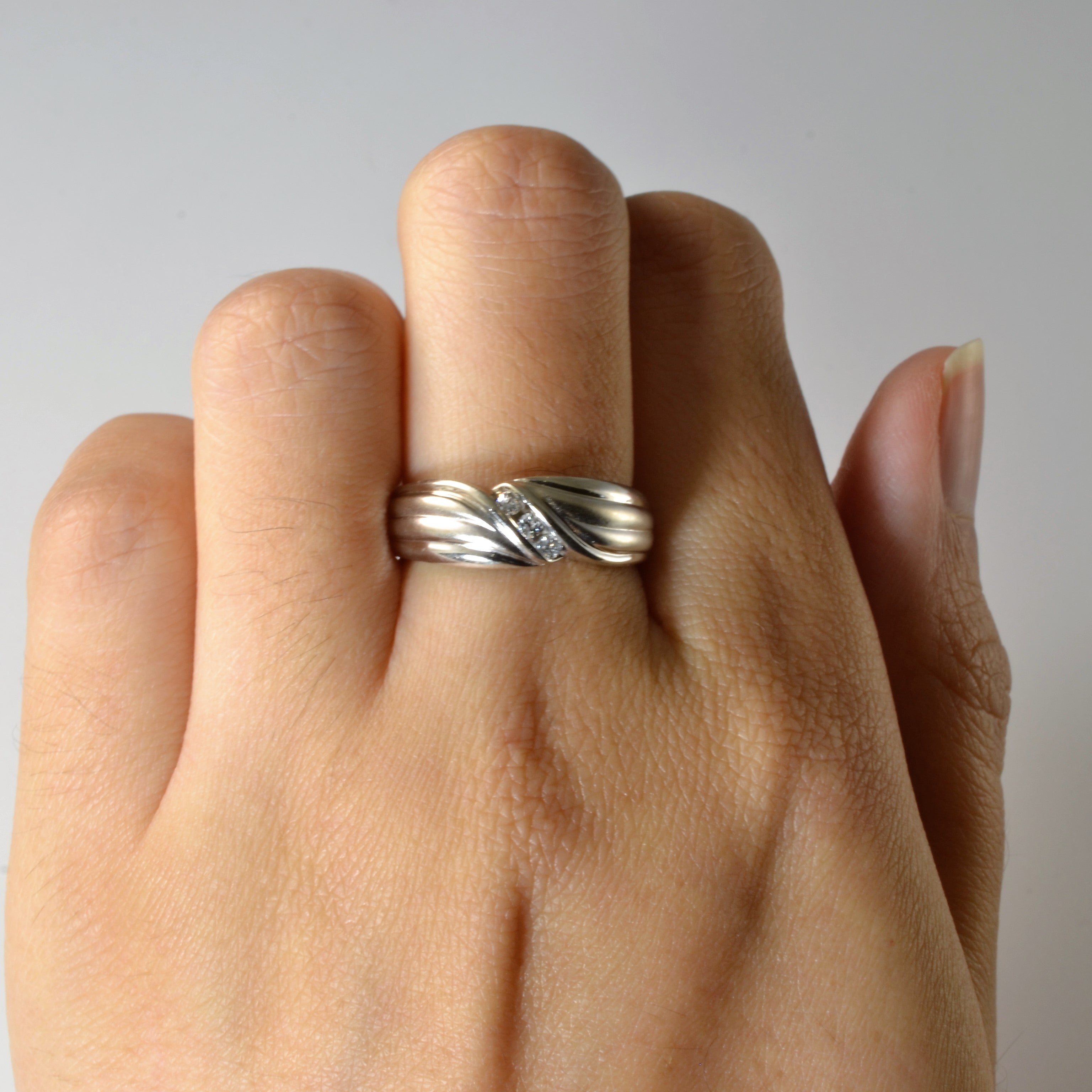 Bypass Channel Diamond Band | 0.075ctw | SZ 7 |