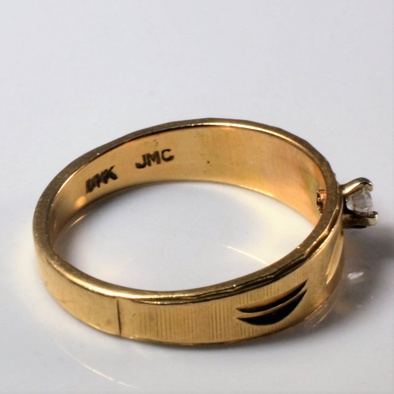 Unique Solitaire Diamond Gold Ring | 0.06ct | SZ 4.5 |