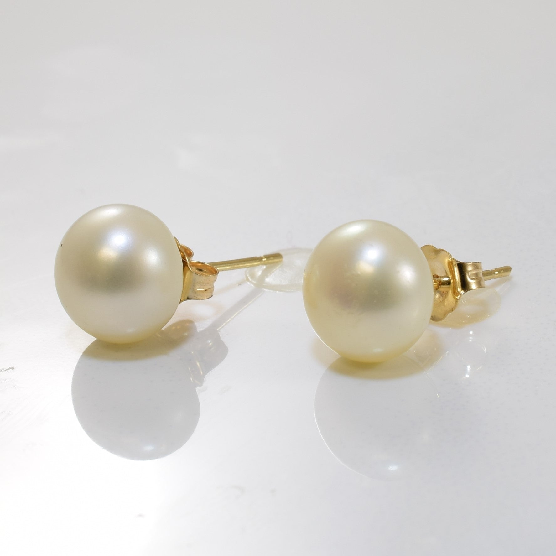 Button Pearl Stud Earrings | 12.0ctw |