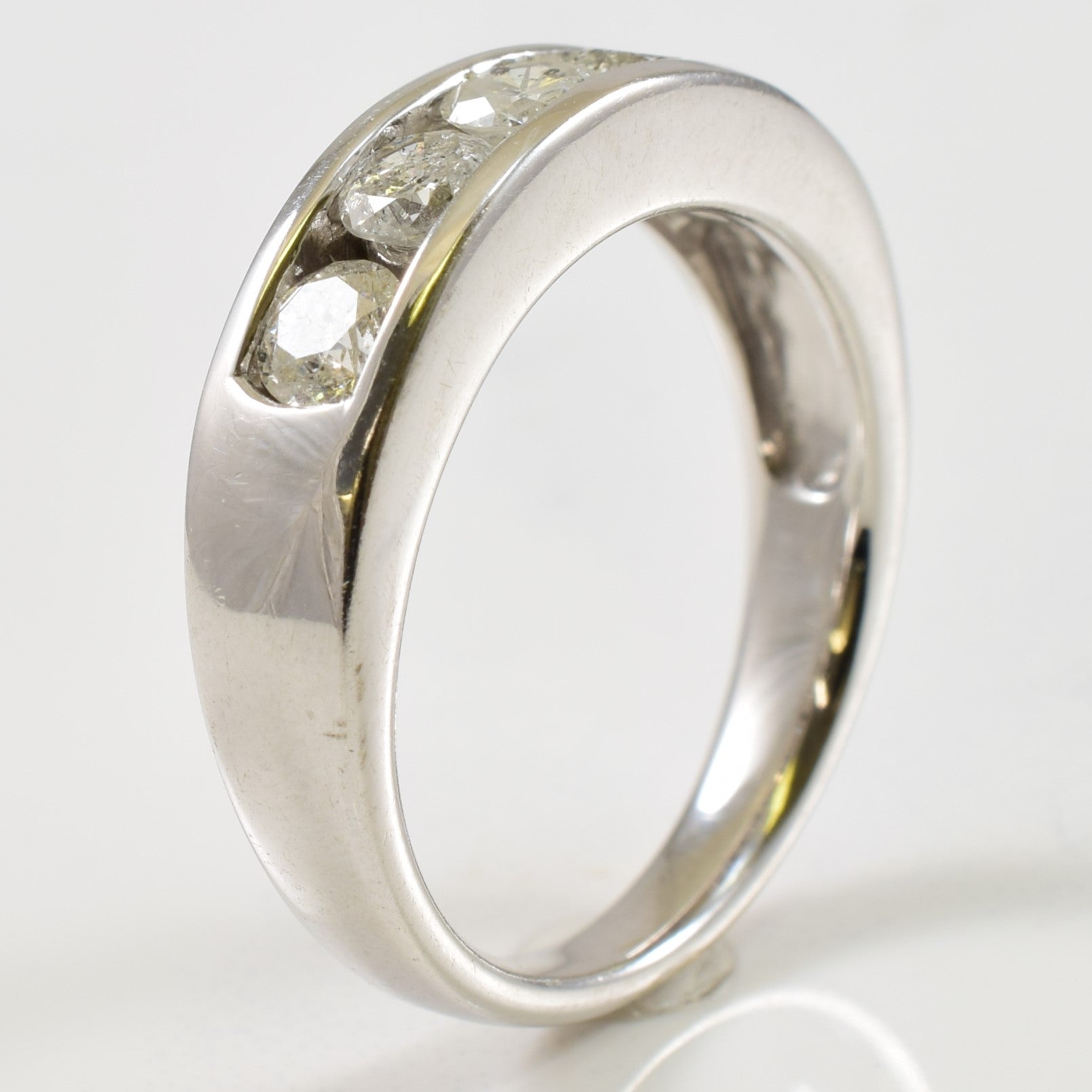 Channel Set Diamond Ring | 0.90ctw | SZ 7 |