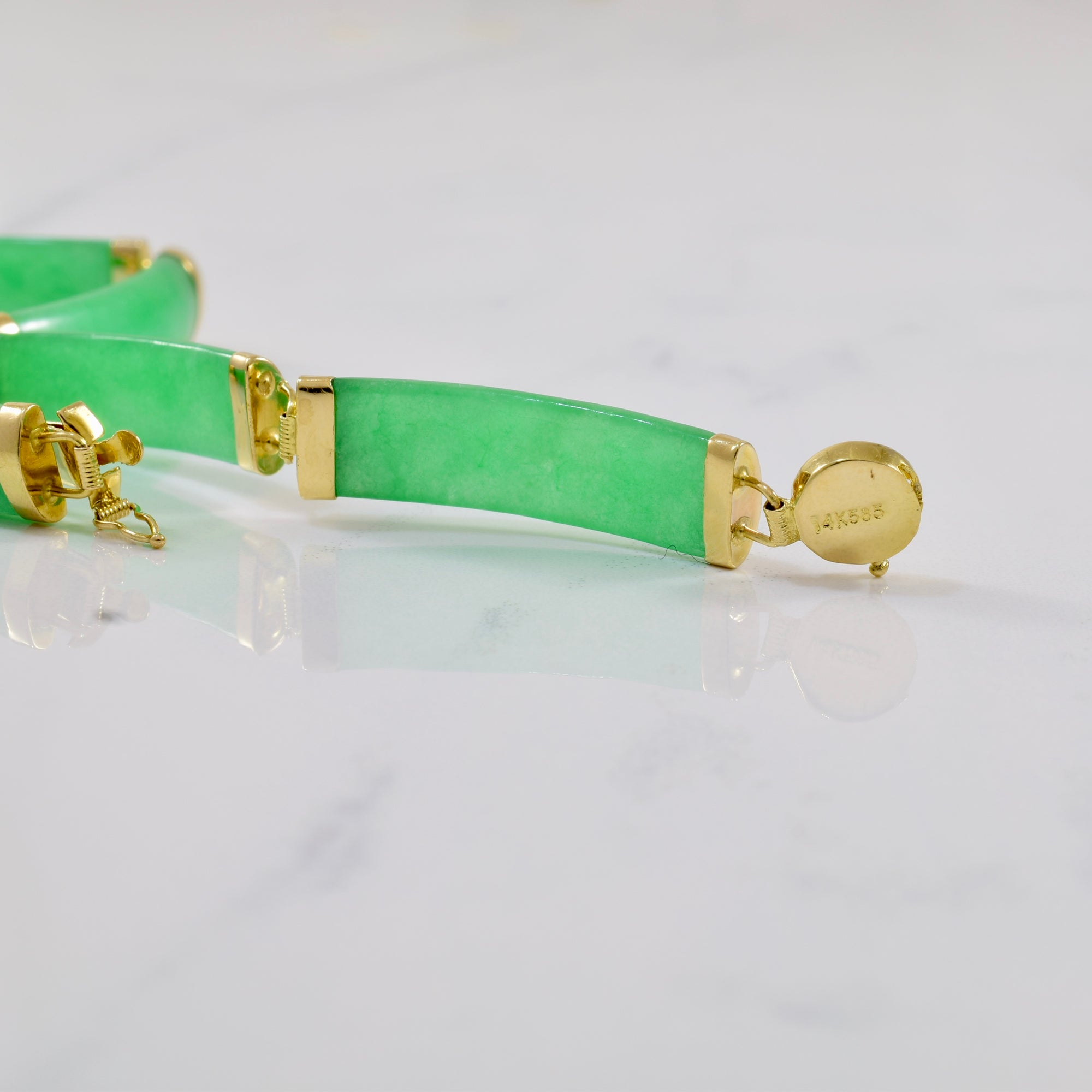 Gold & Jadeite Bracelet | 24.00ctw | 7