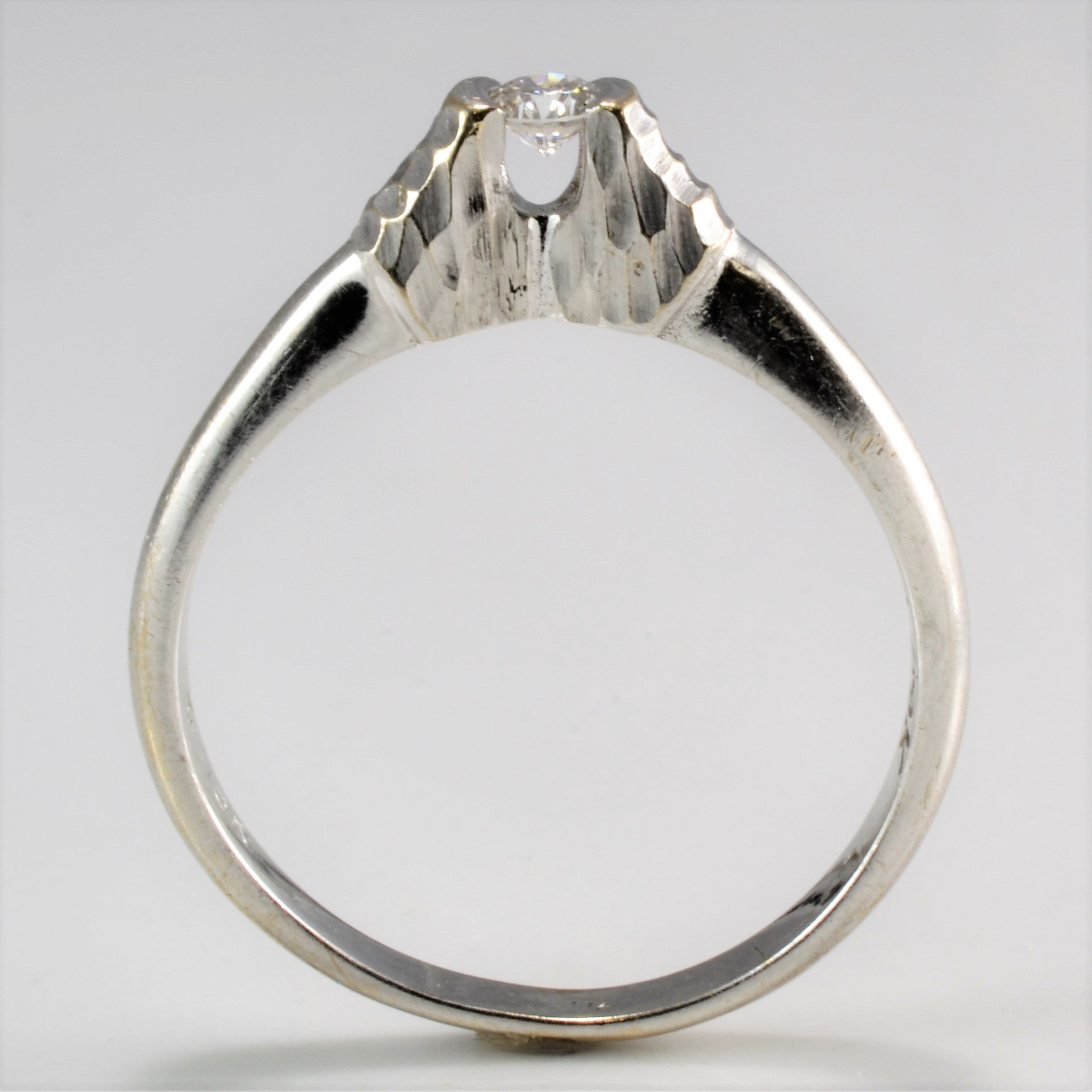 Semi Bezel Solitaire Diamond Ring | 0.09 ct, SZ 6.5 |
